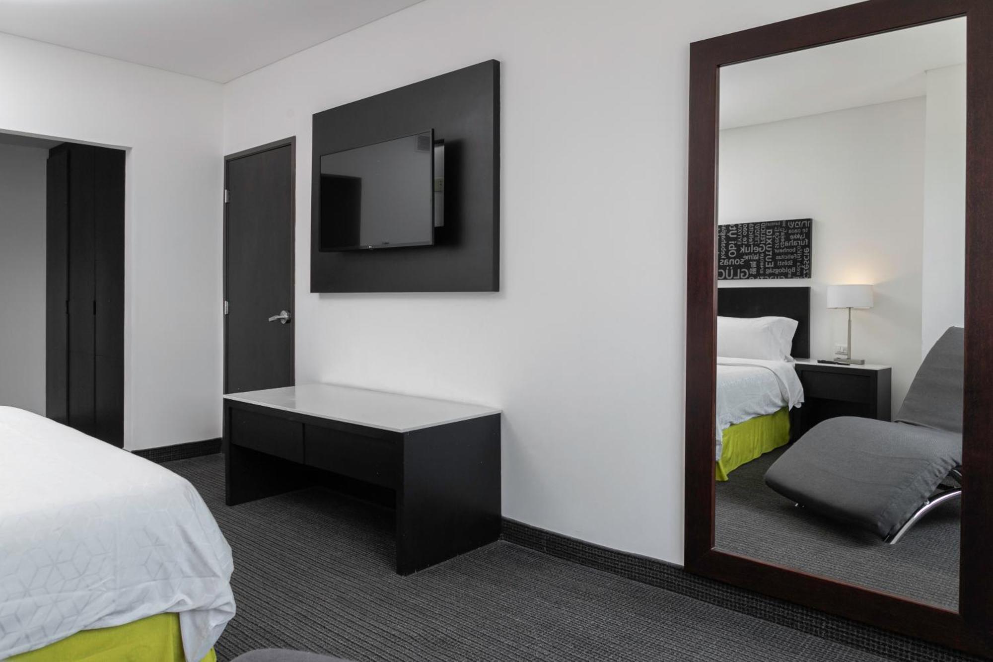 Hotel Express & Angelopolis By Ihg Puebla