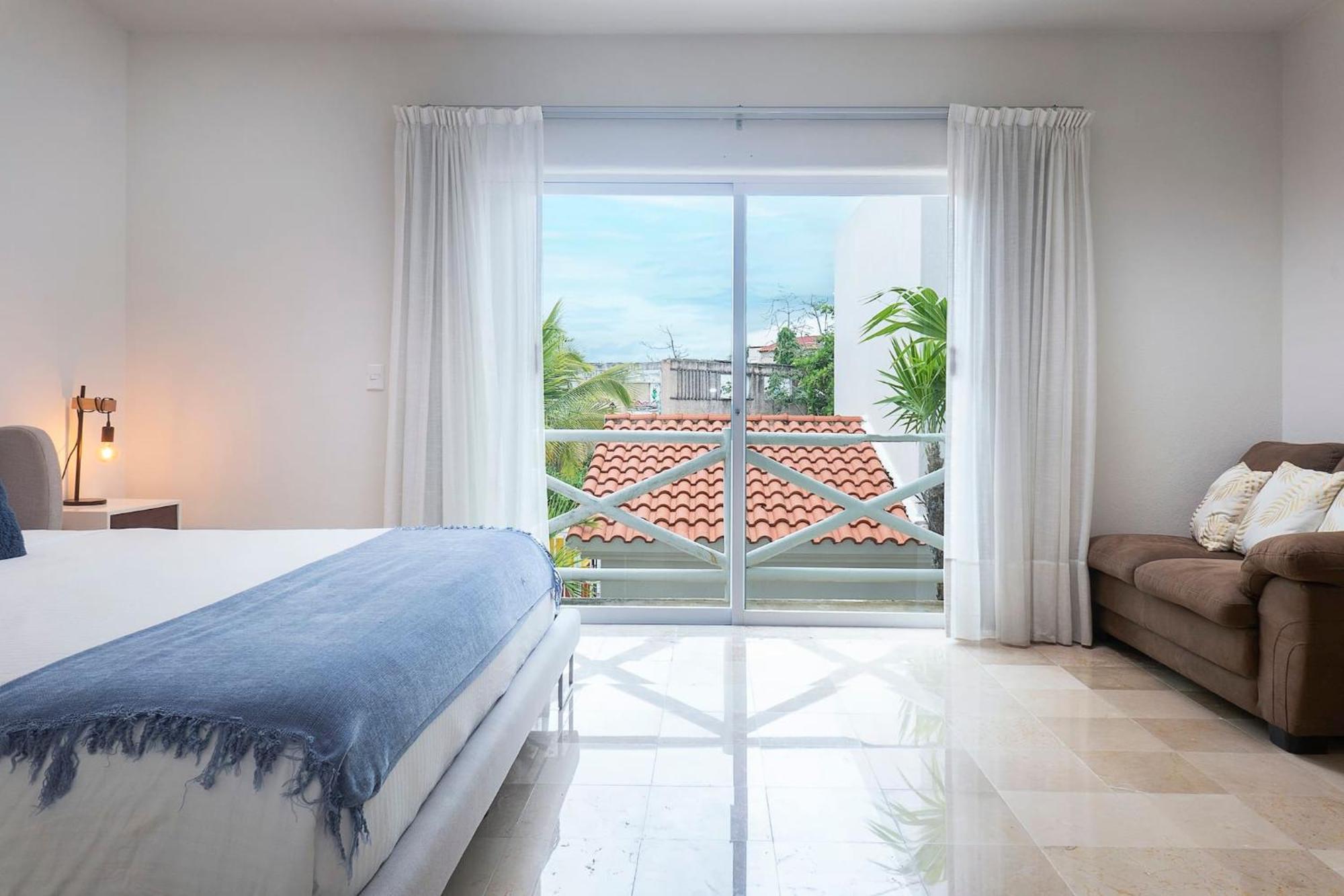 Holiday home Ocean Front Condominium