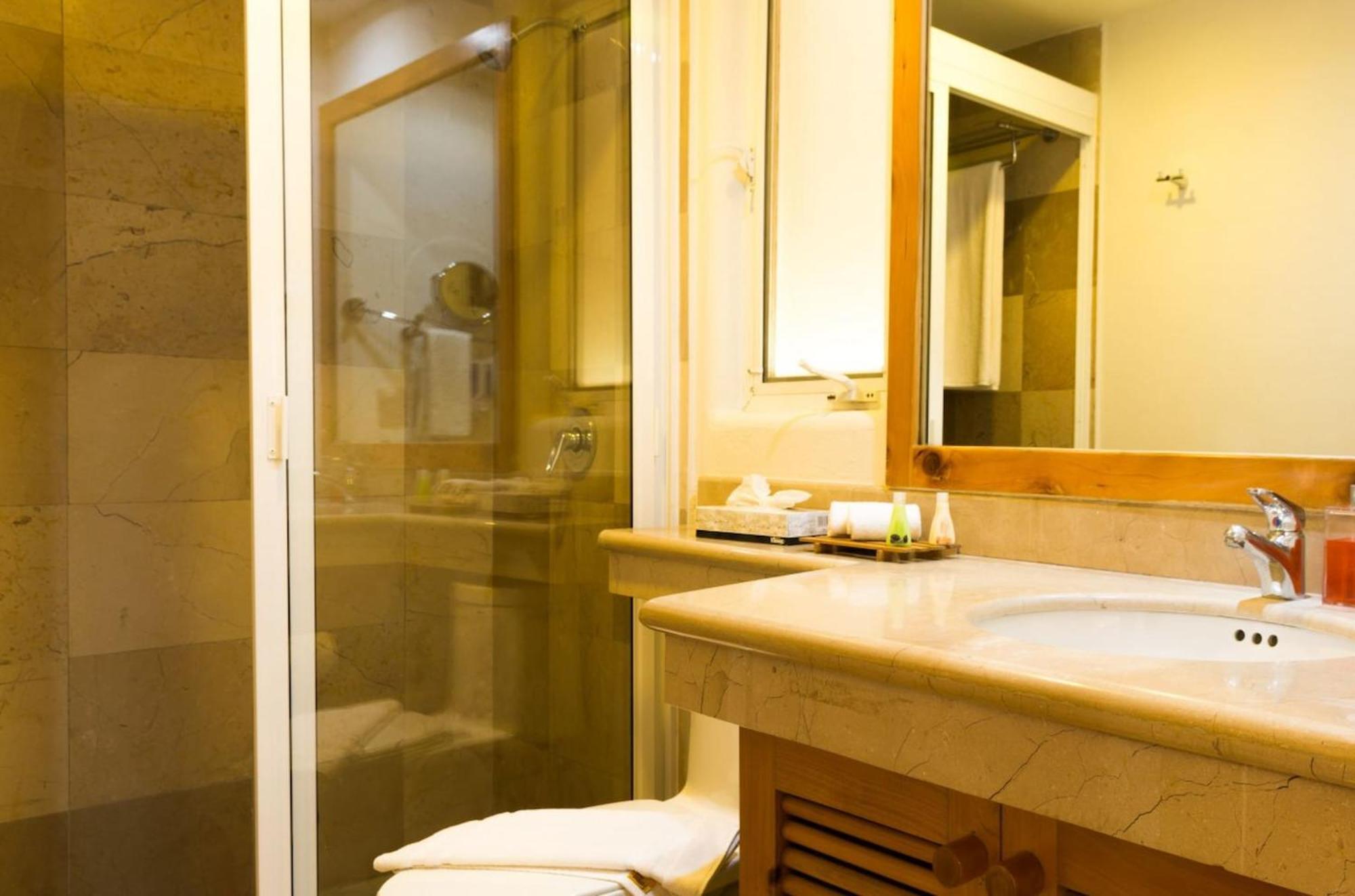 Holiday home Ocean Front Condominium