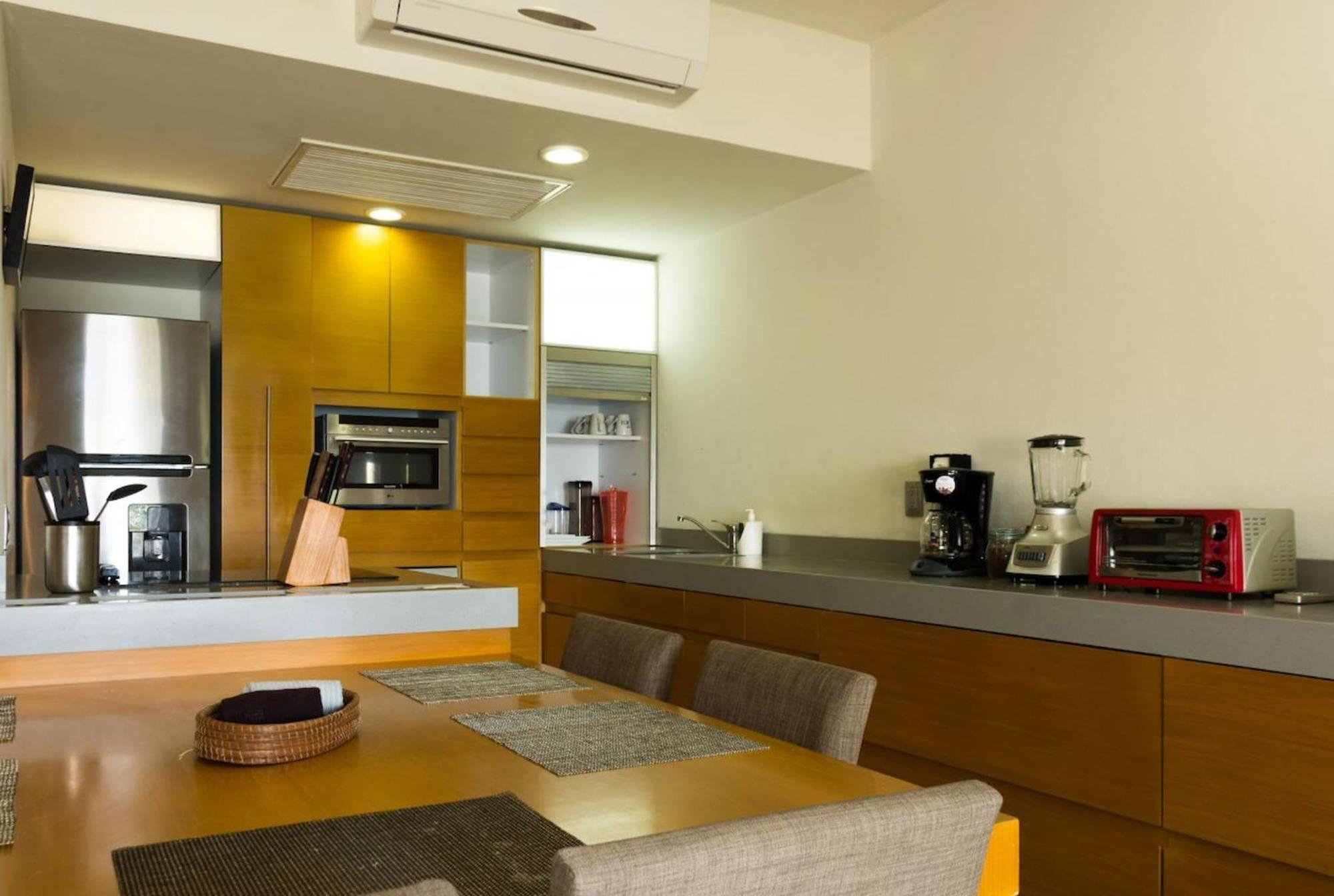 Holiday home Ocean Front Condominium *