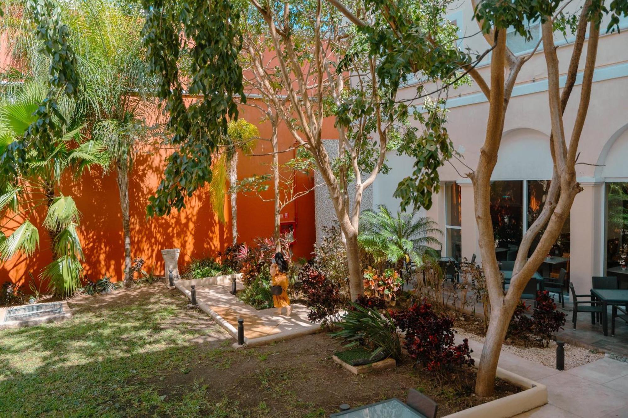 Express Centro By Ihg 4*