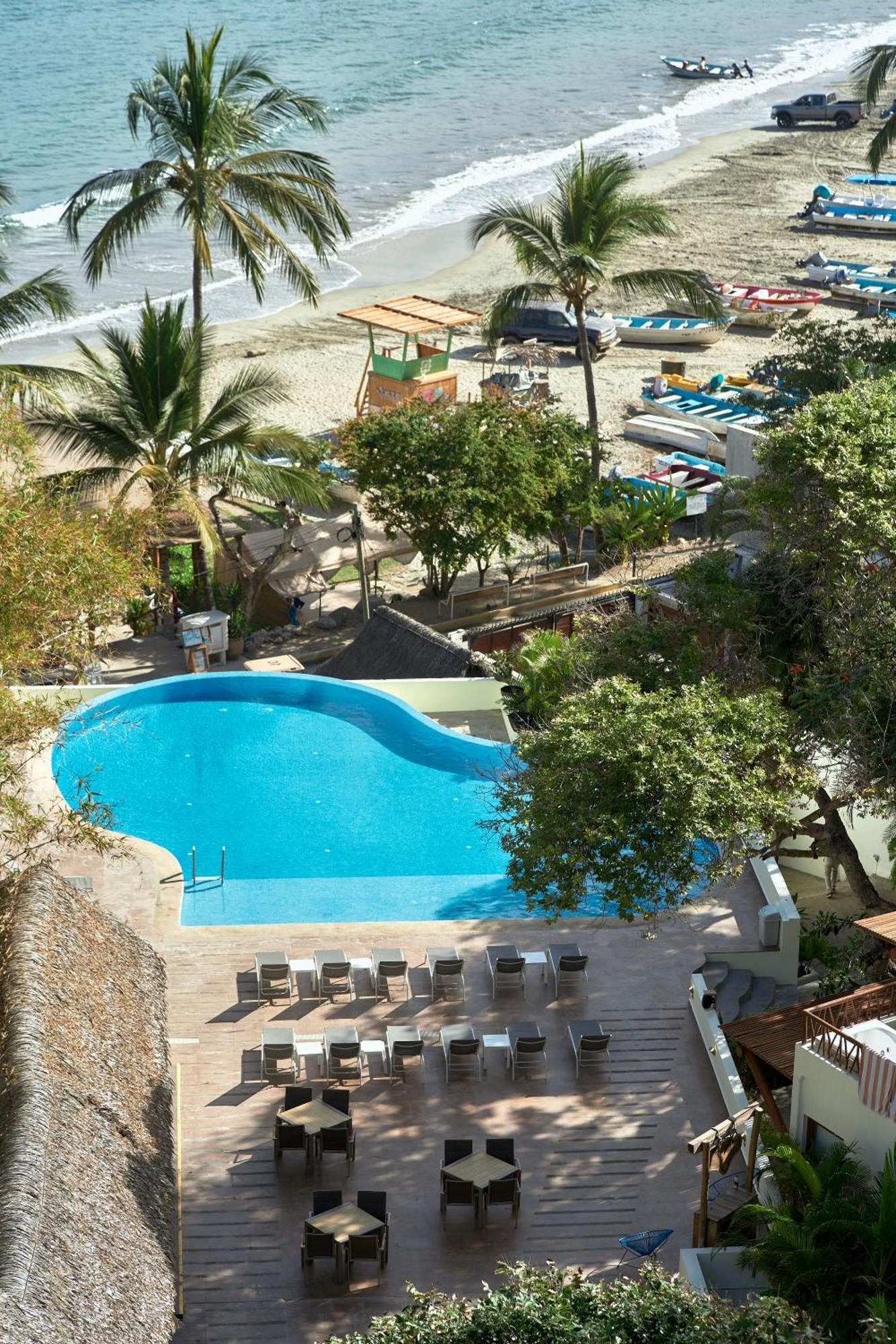 Hotel Ysuri - Beachfront