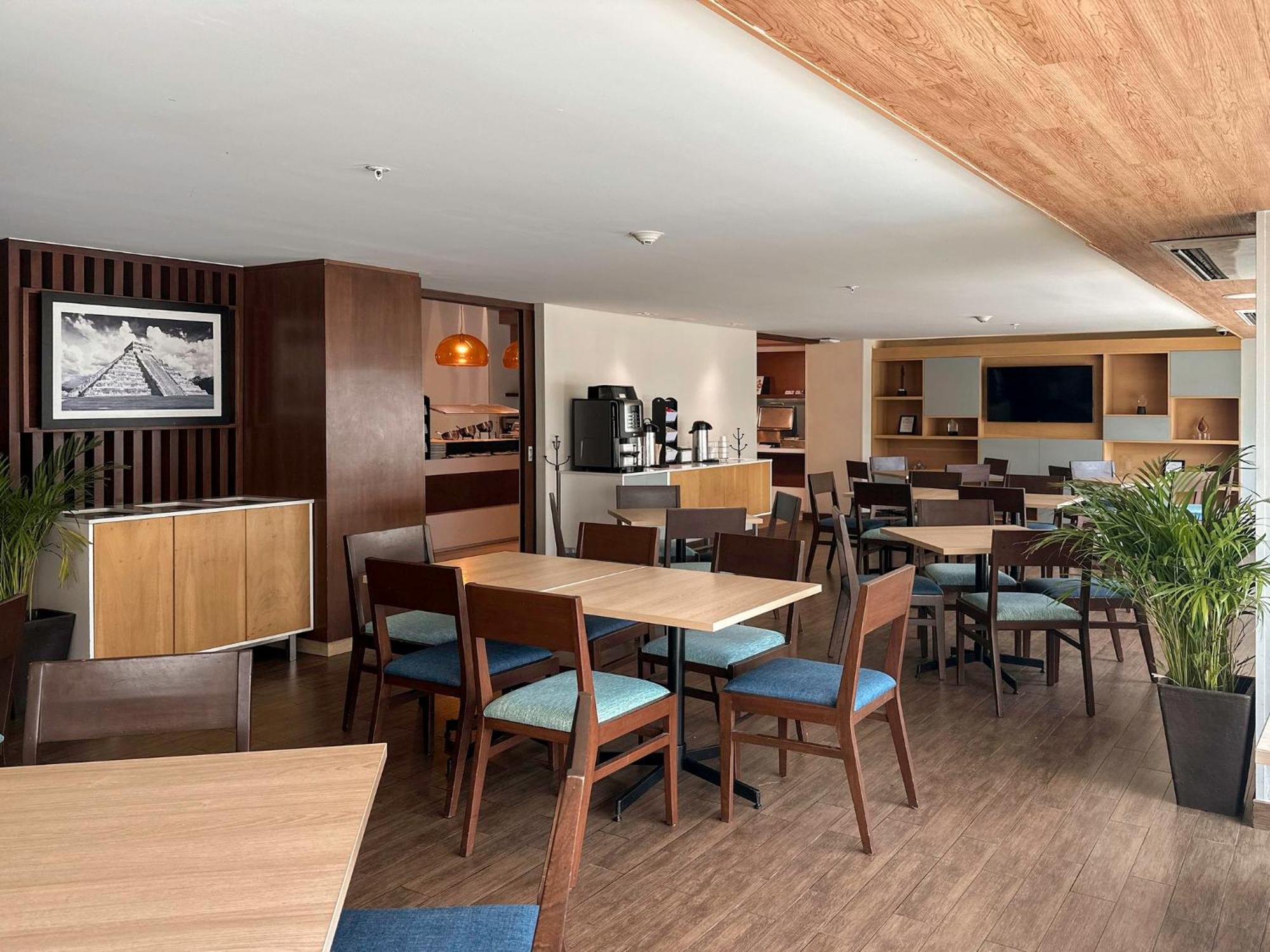 Hotel Express By Ihg Merida