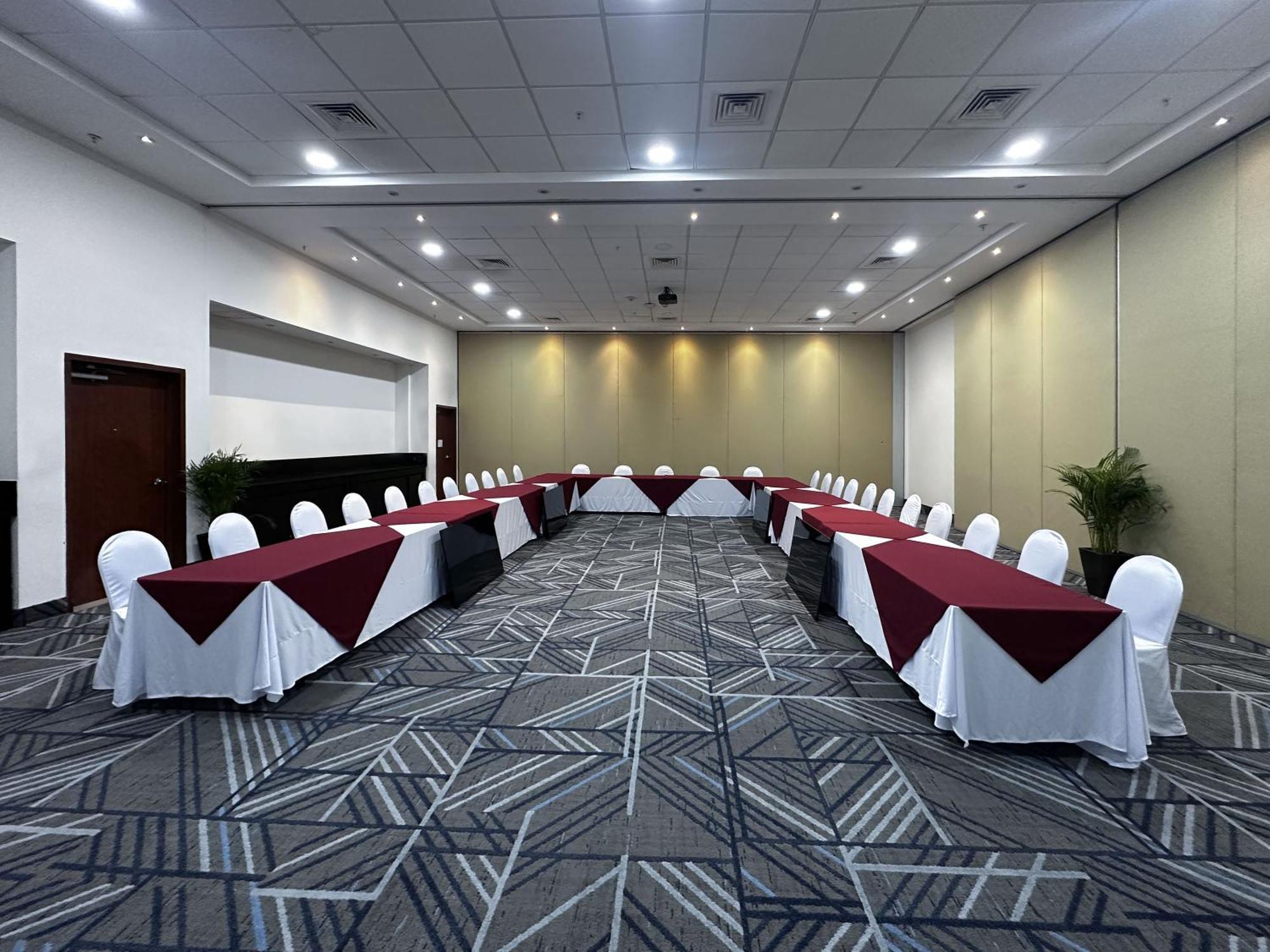 Hotel Express By Ihg