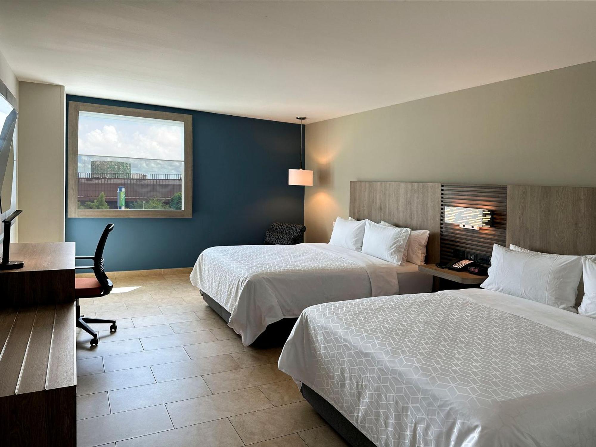 Express By Ihg 4*