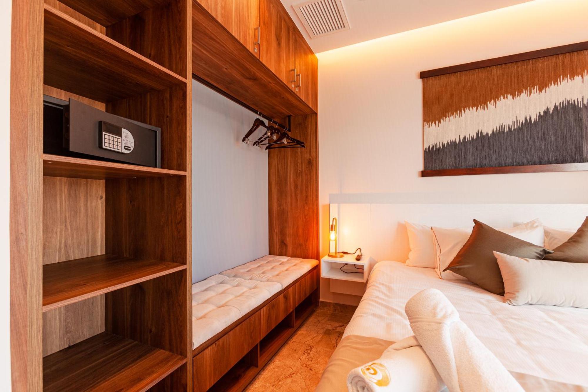 Apartment Luxury 1bedroom/amazing Ocean View/prime Location