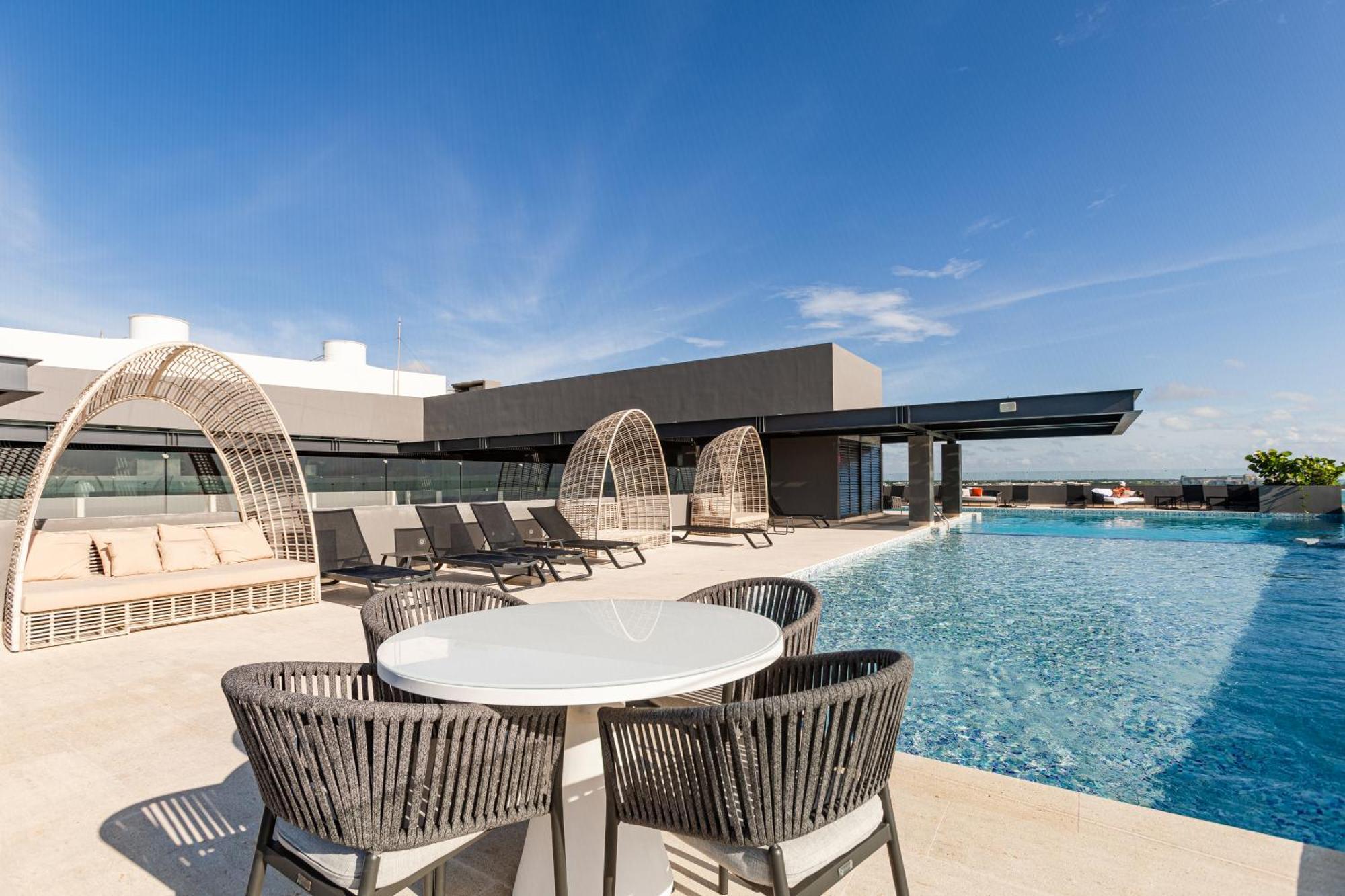 Luxury 1bedroom/amazing Ocean View/prime Location Apartment