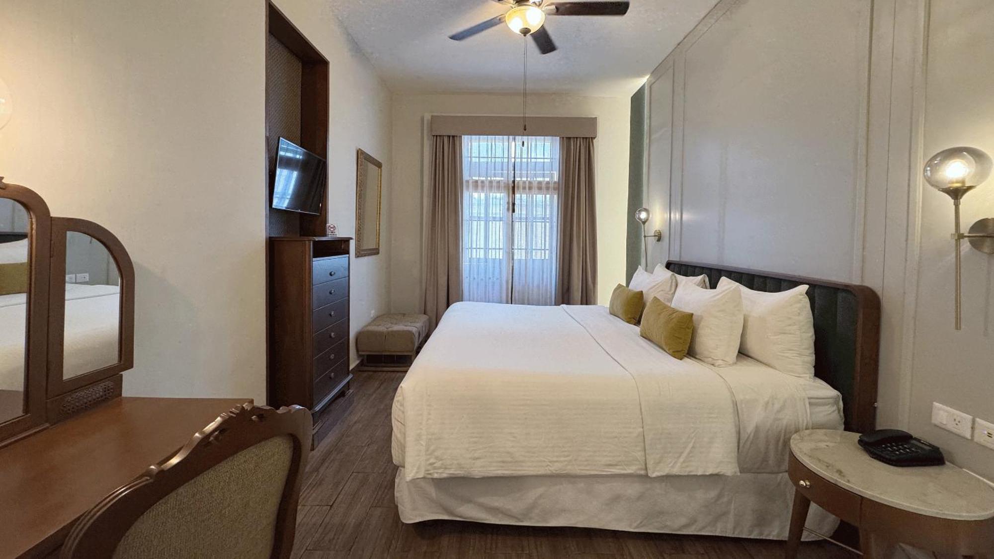 Casa Lucia Boutique Hotel 4*