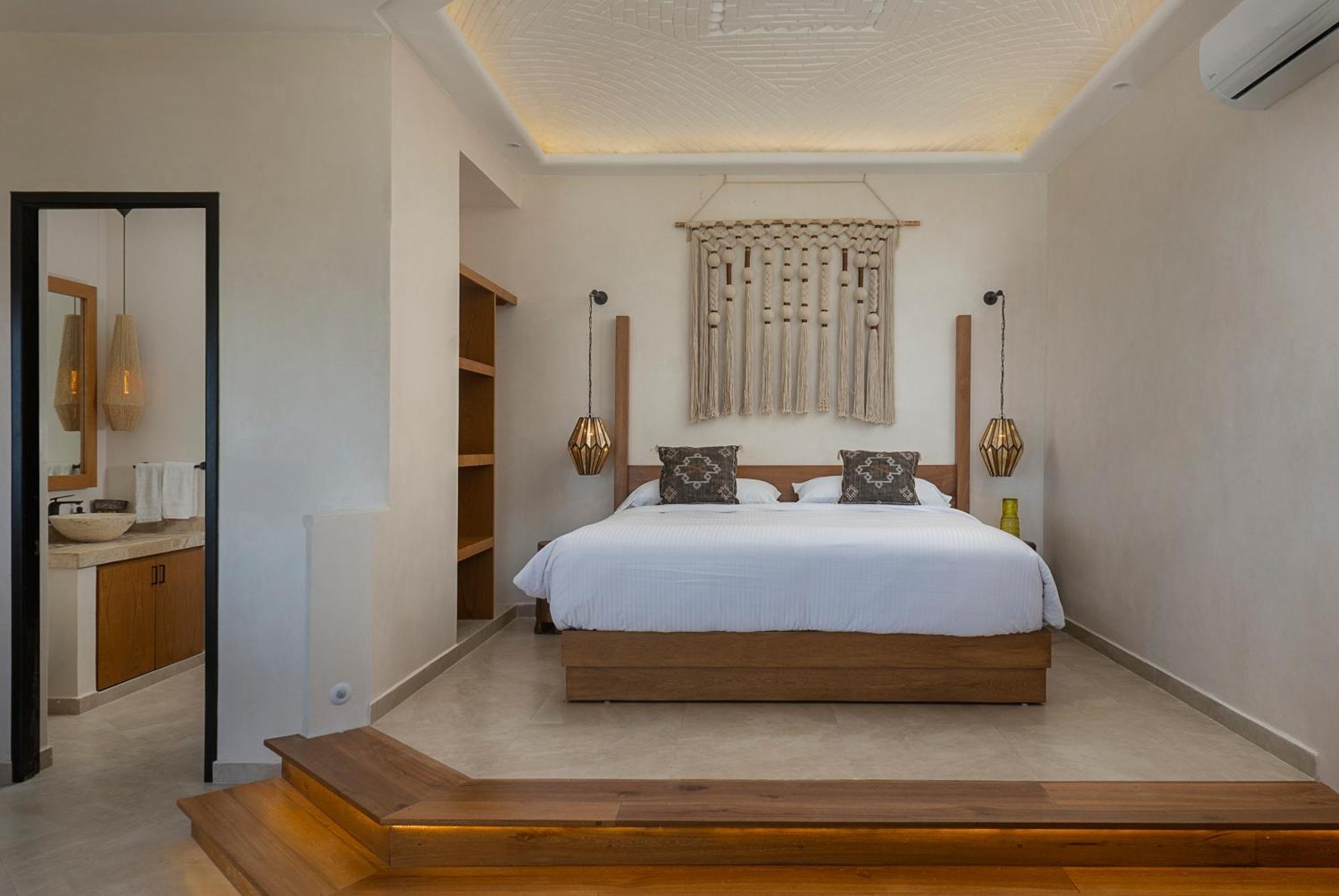 Hotel Mantaray 5*
