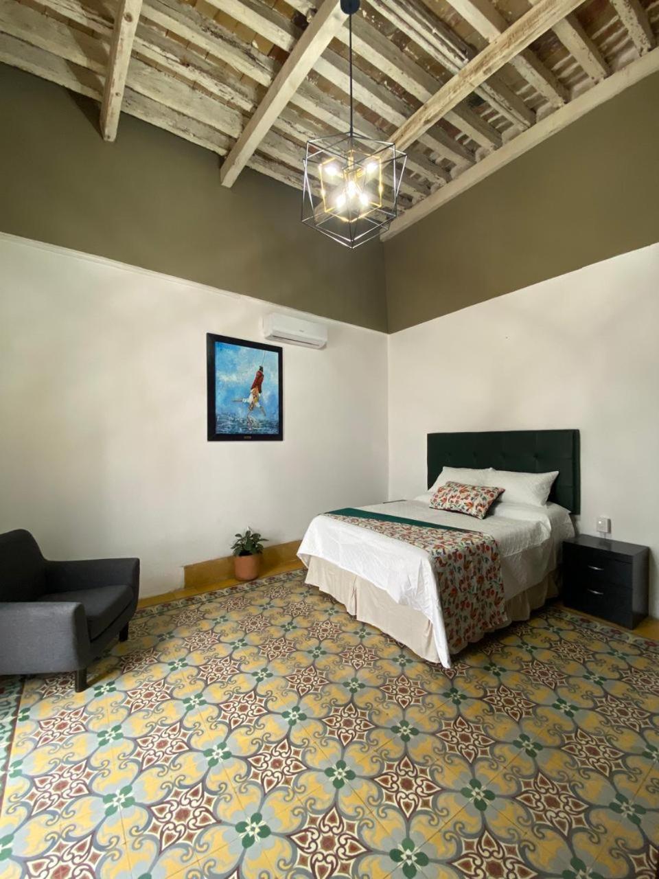 Casa Queretana H4 *
