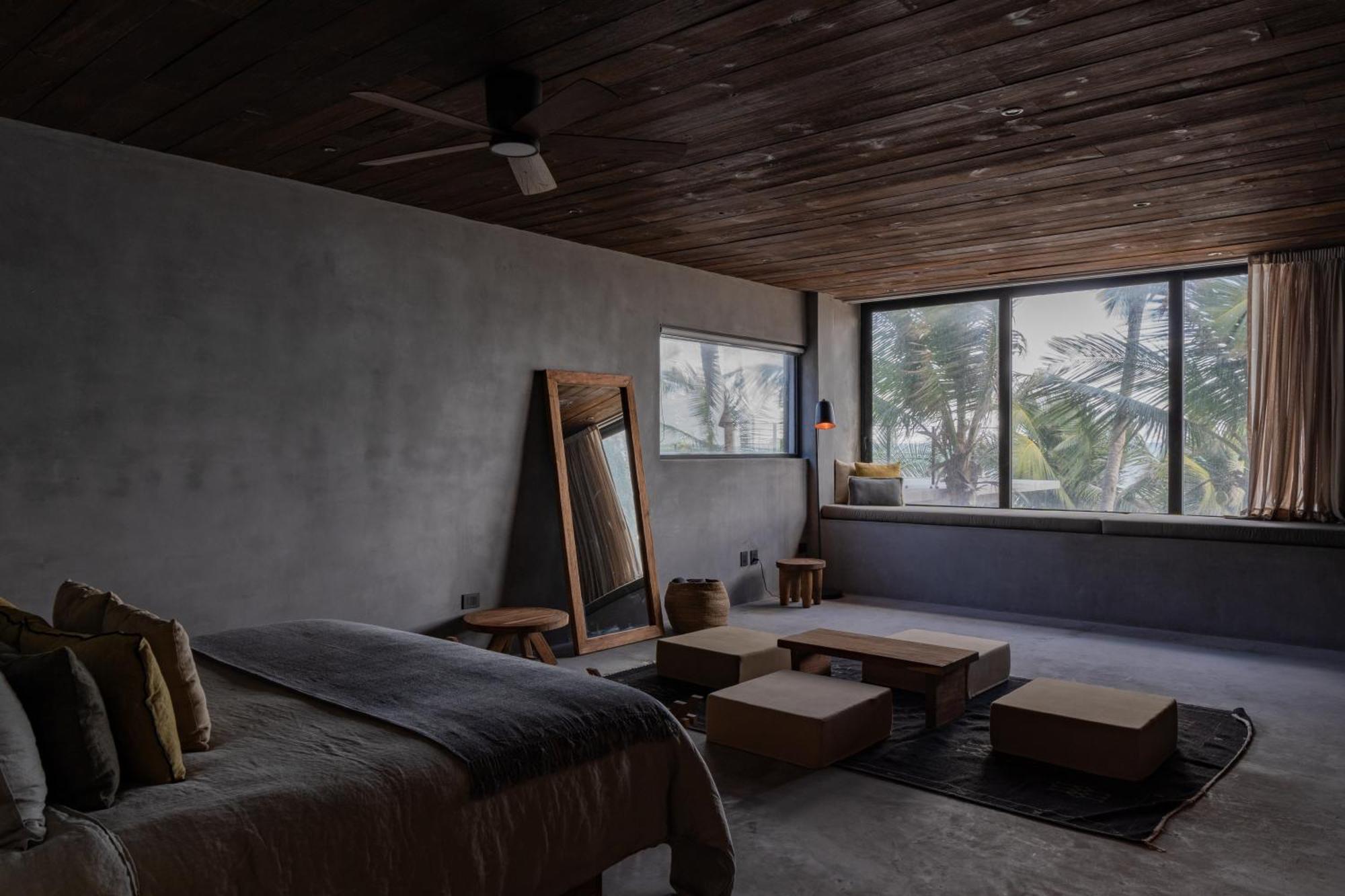 Hotel Umi *