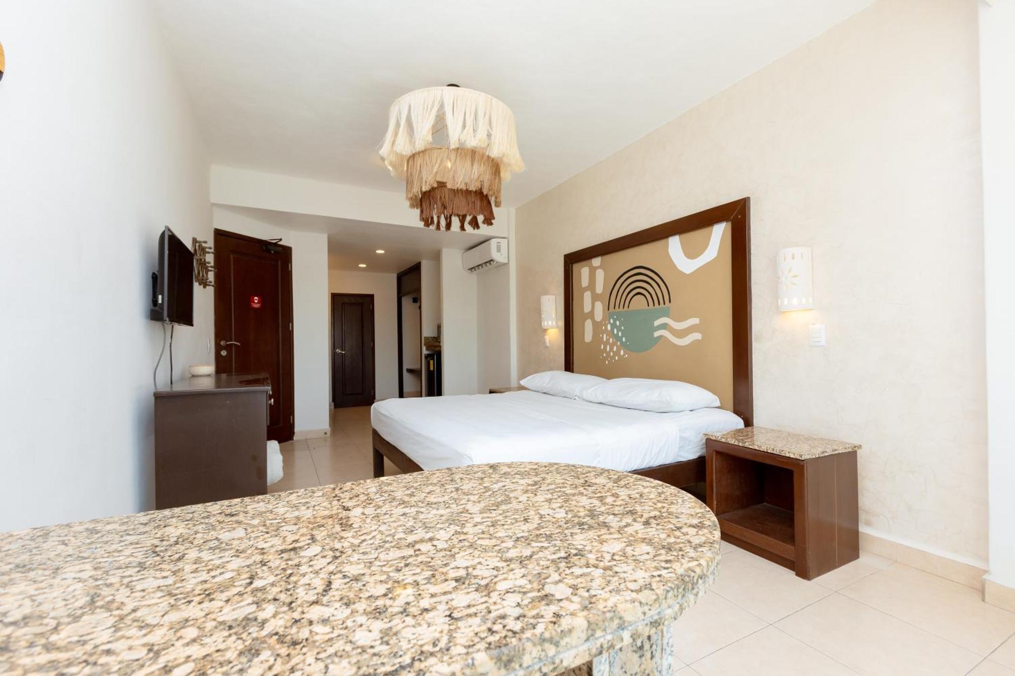 Kinich Hotel 4*