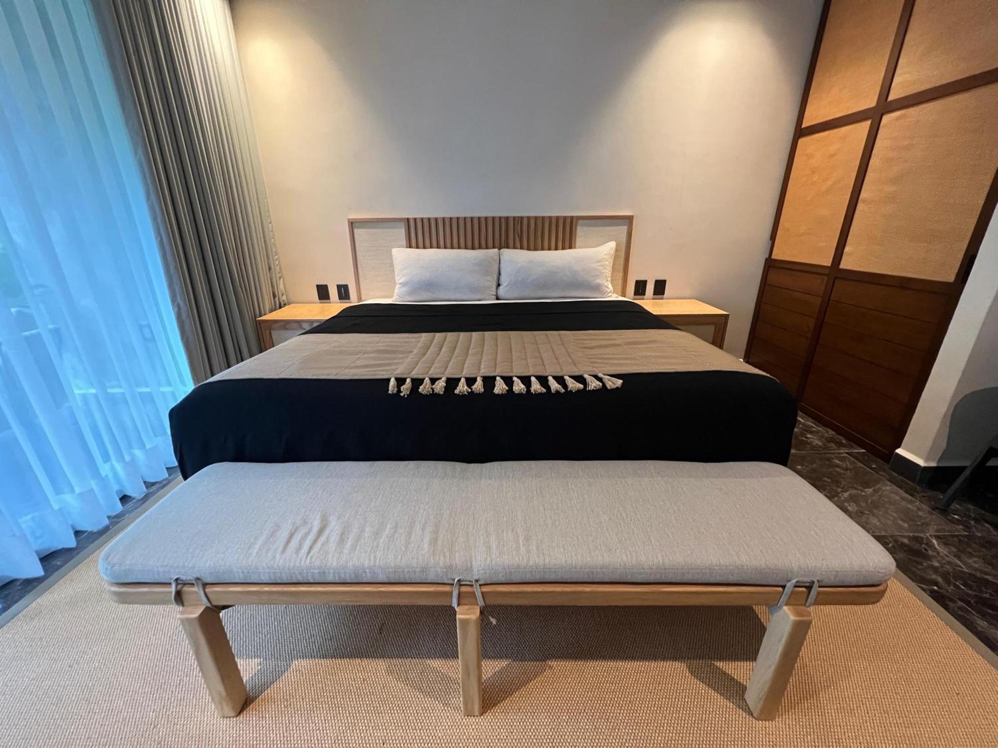 Lovely 2bedroom Serviced + Pool & Garden Apartment *