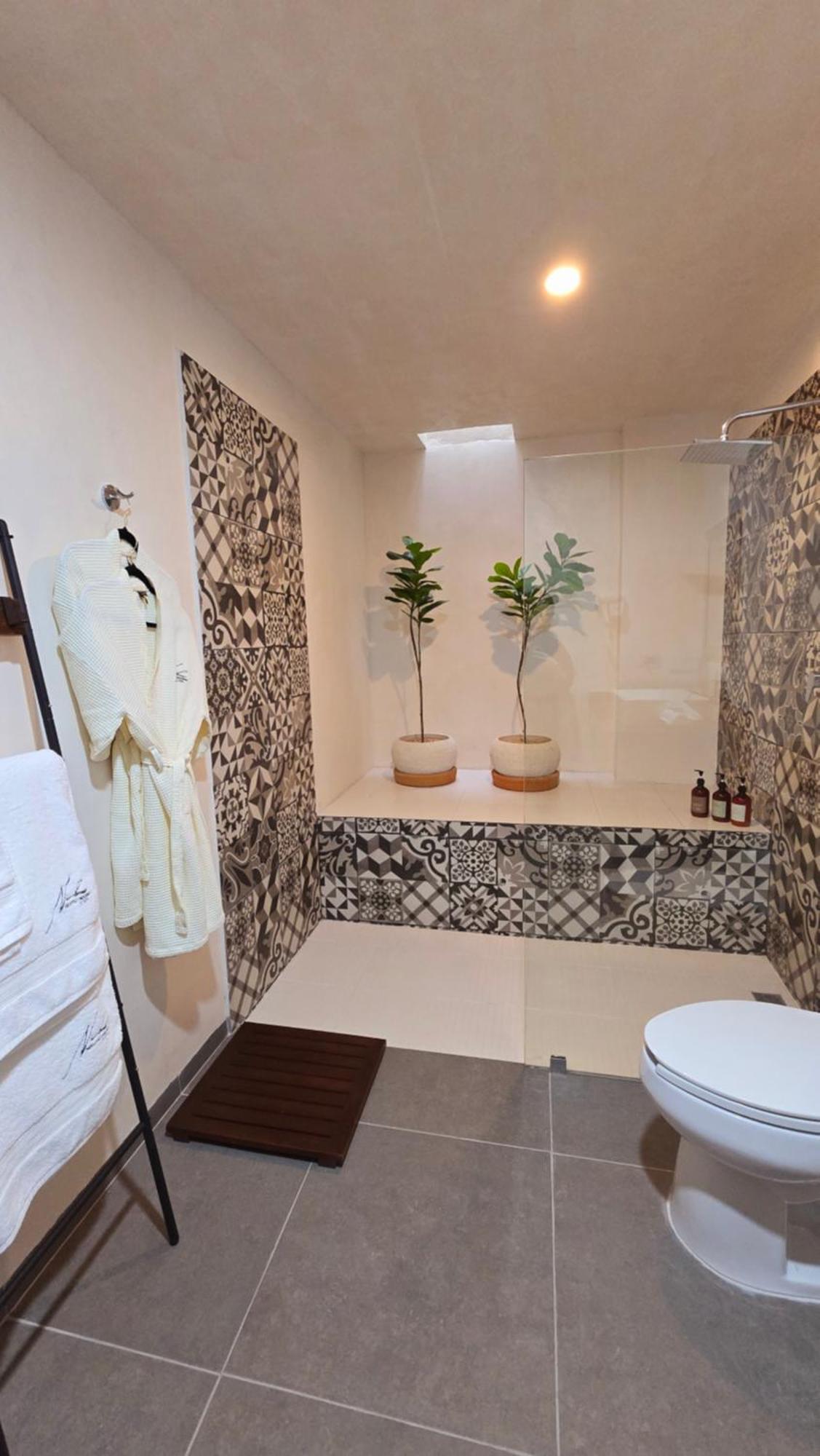 Hotel Naeab Holistic Housing *