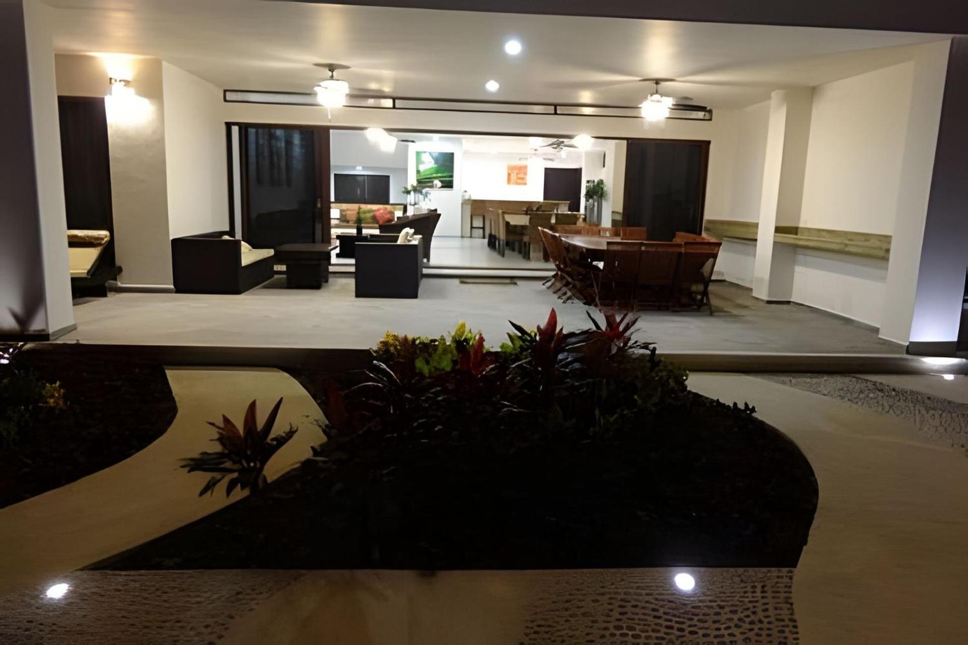 Resort 13bdr Bellamar - Private Chef - Beachfront - Weddings-business Retreats-golf-family Akumal