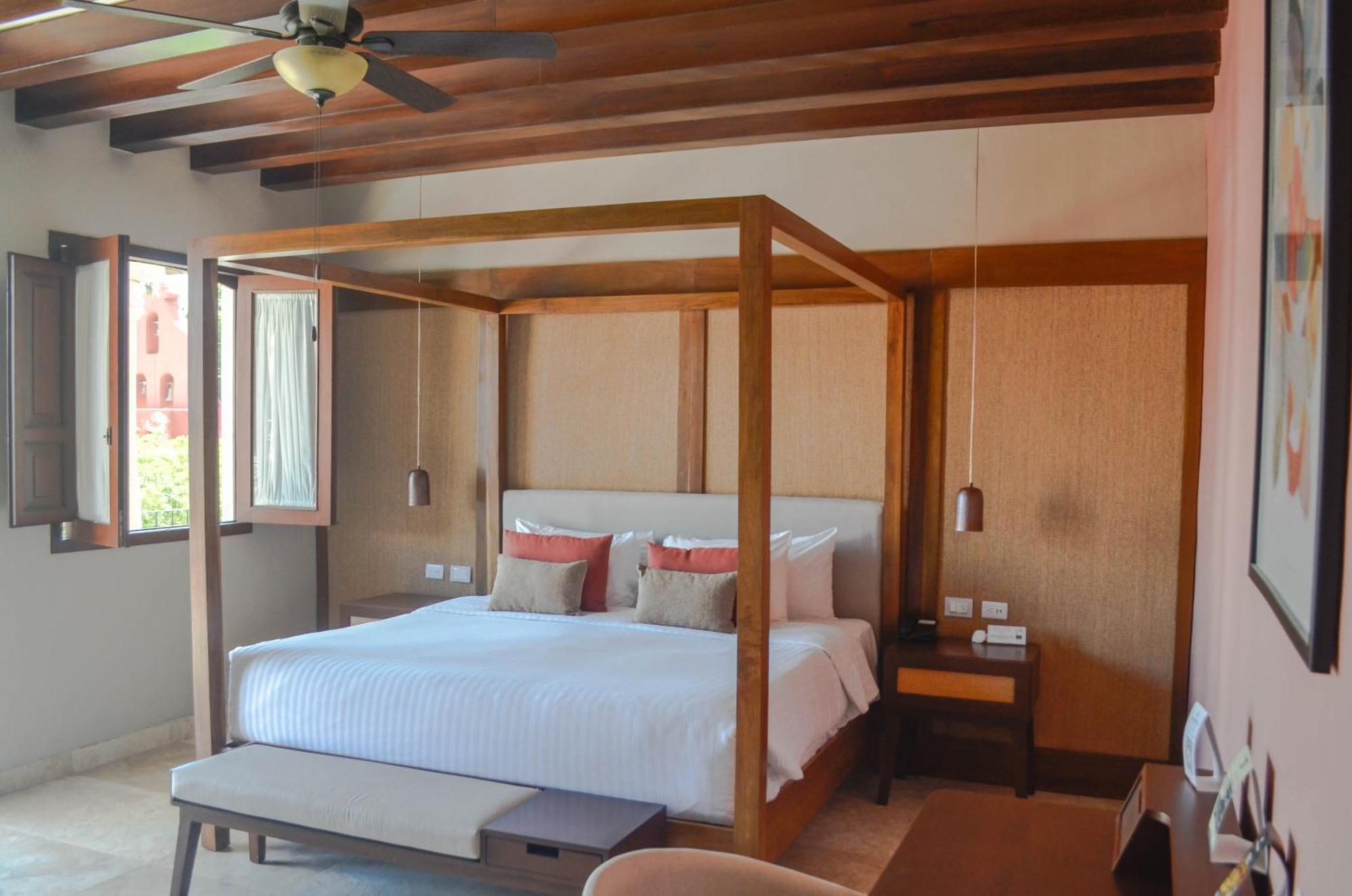 Casa Lucia Boutique 4*