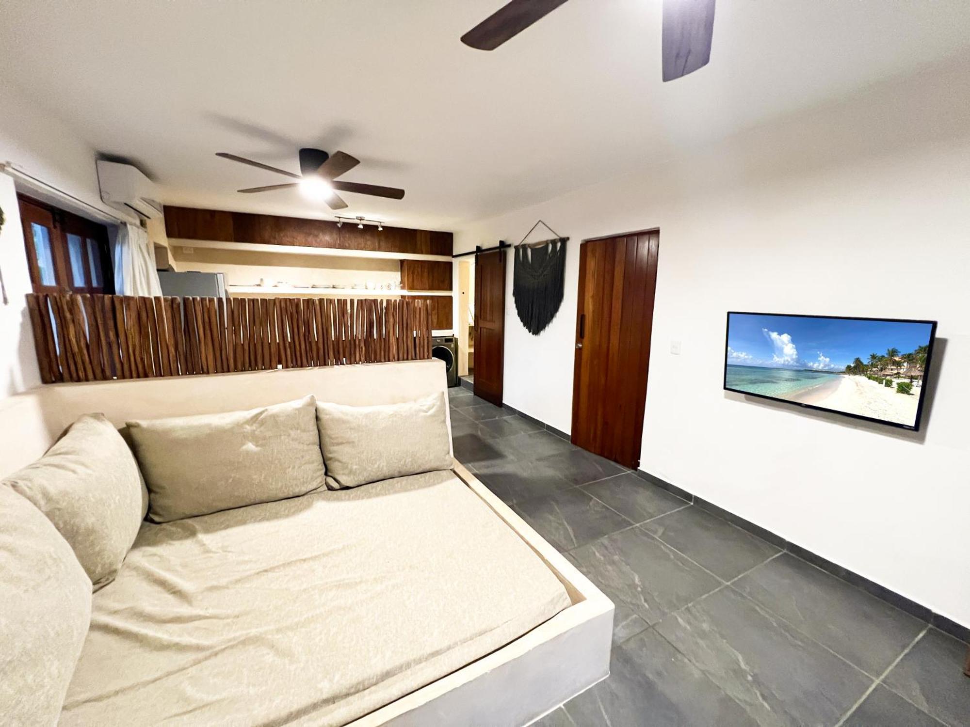 Boho Breeze Escape, Locationtop,bohemian,dolphinariumview,fastwifi