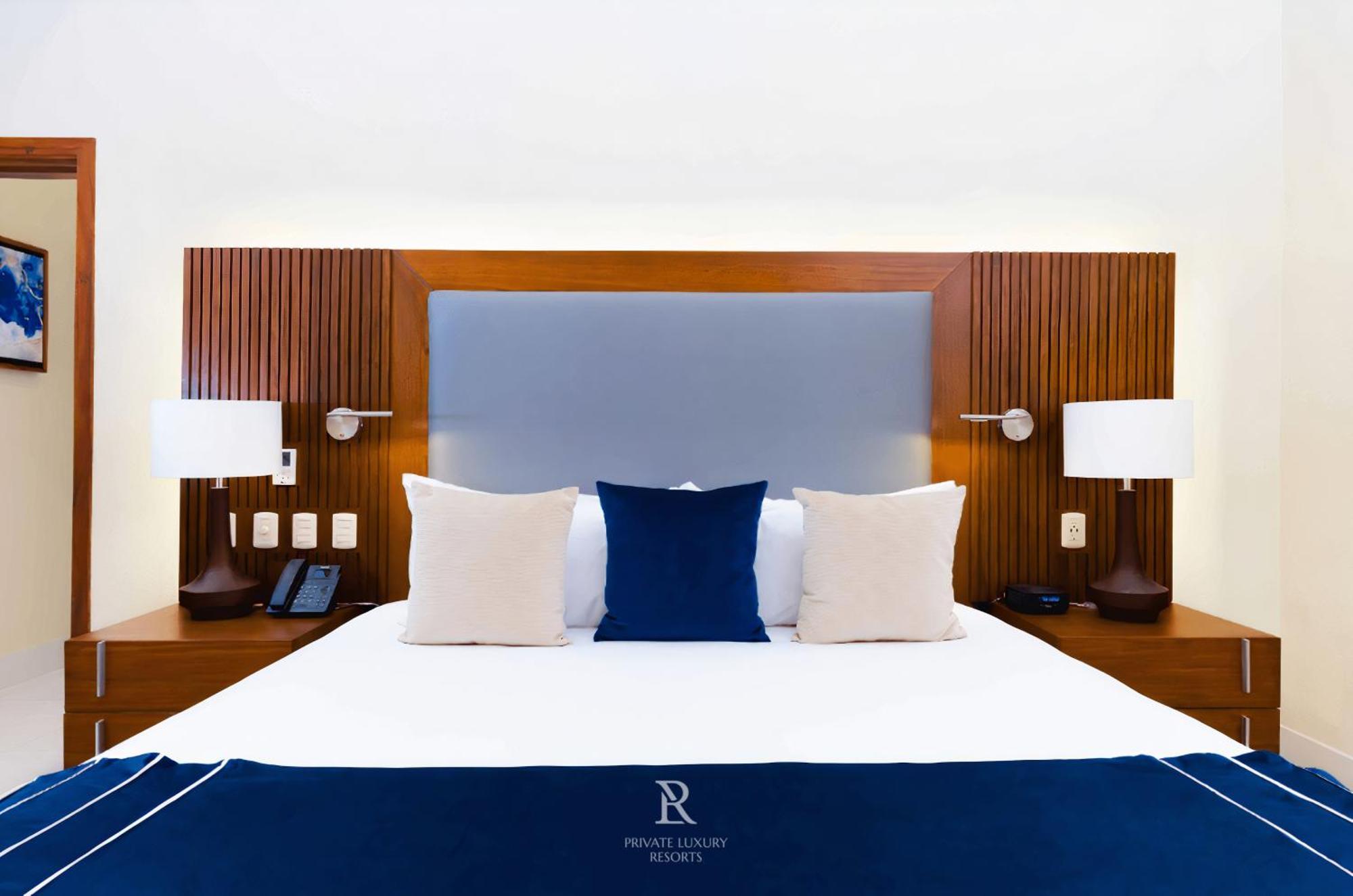 Three Bedroom Ocean View- La Valencia Resort Cabo San Lucas