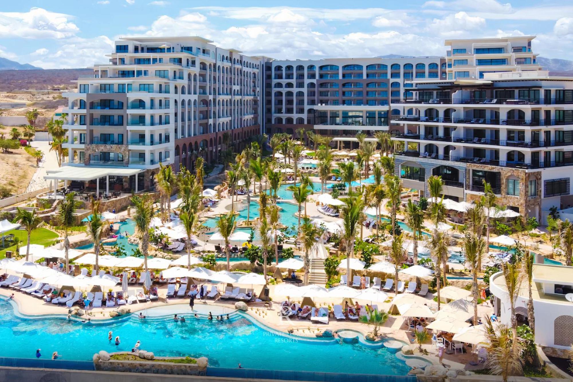 Resort Three Bedroom Ocean View- La Valencia