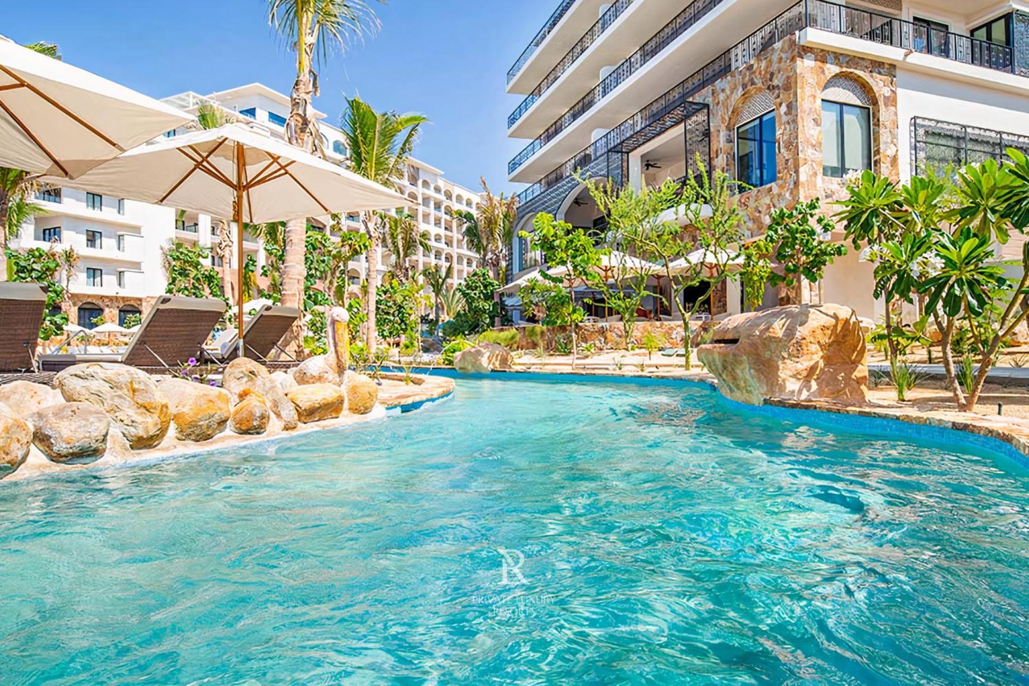 Three Bedroom Ocean View- La Valencia * Cabo San Lucas