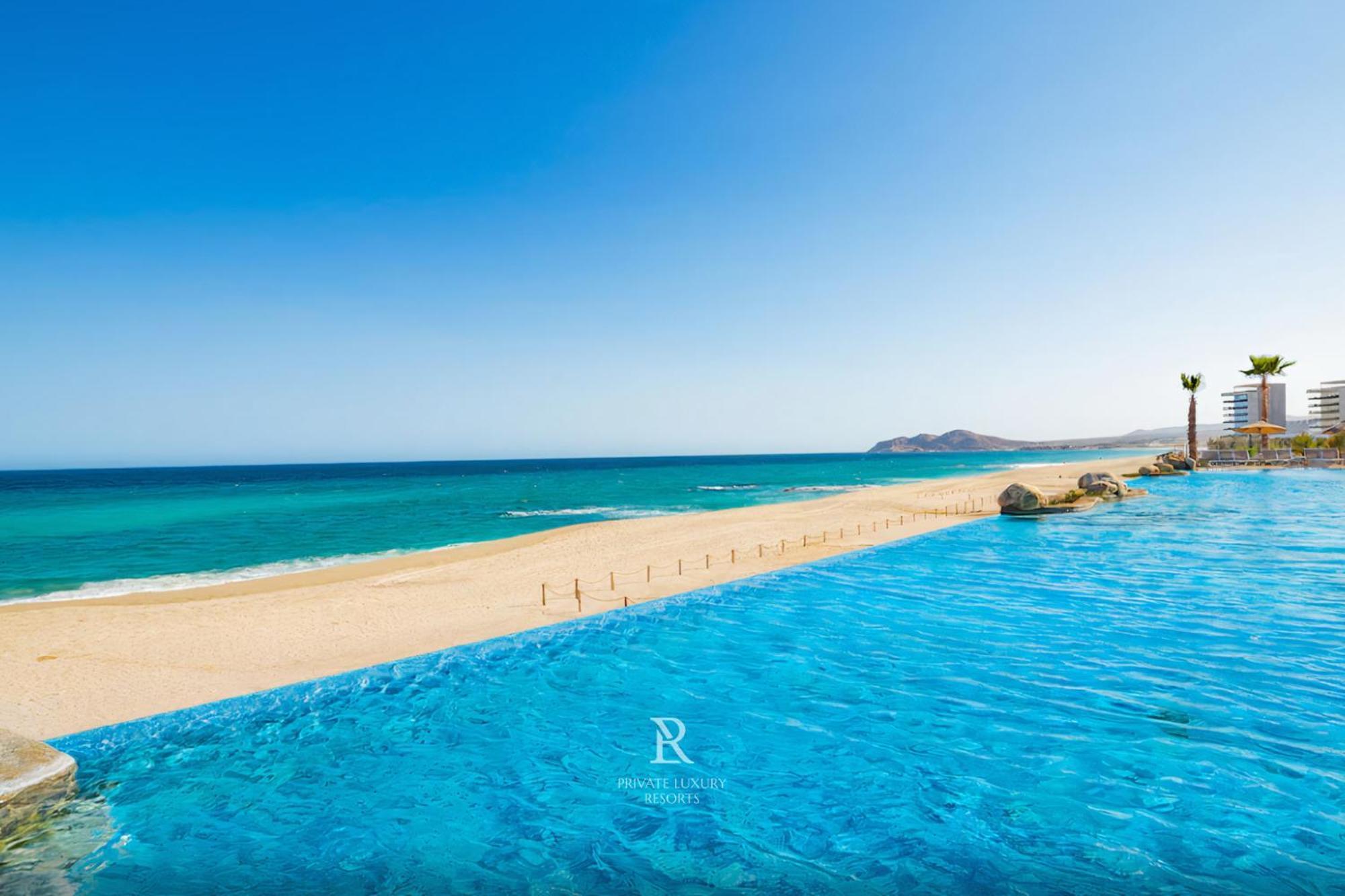 Resort Three Bedroom Ocean View- La Valencia *