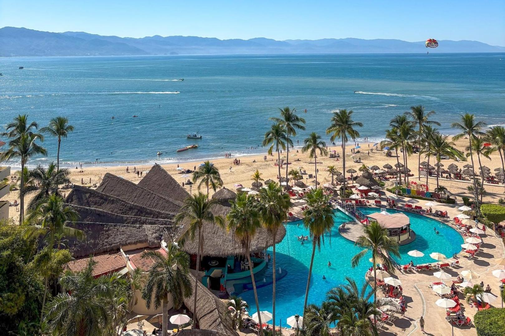 Holiday home Oceanfront: Views & Amenities! Puerto Vallarta
