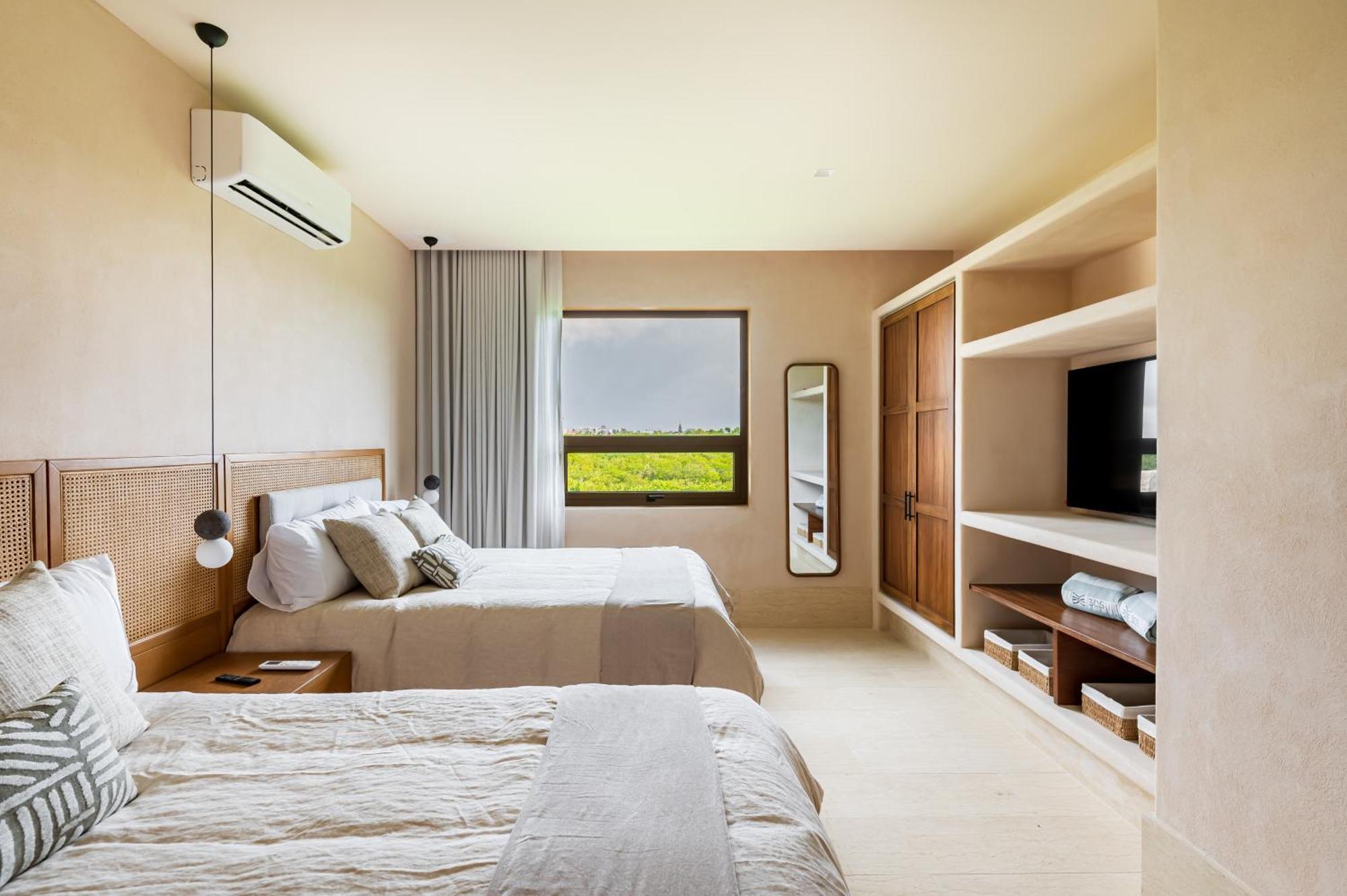 Artila Condos, Apartment
