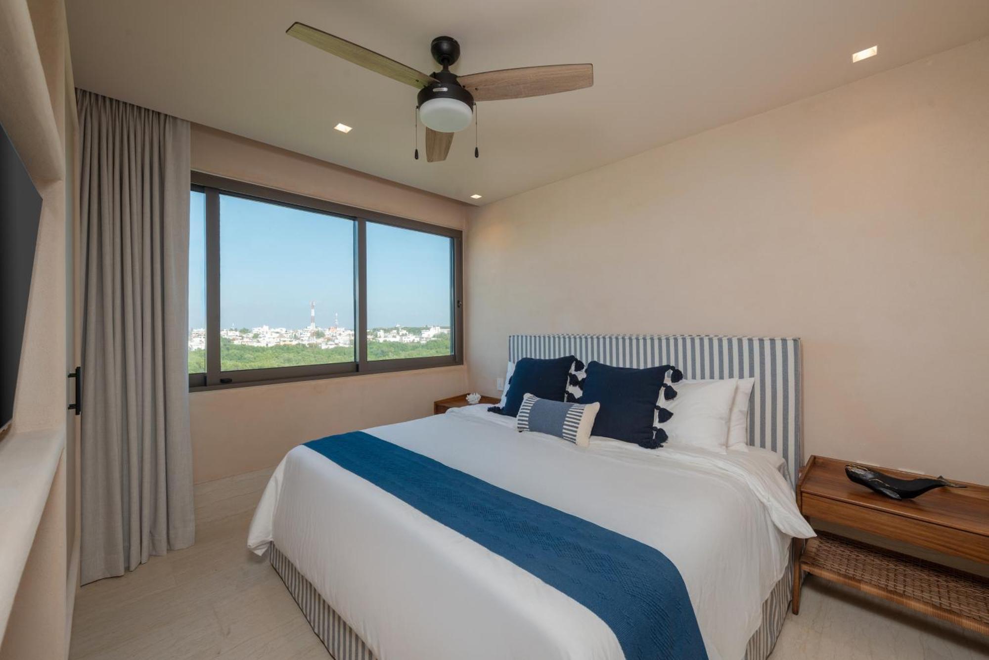 Artila Condos, *