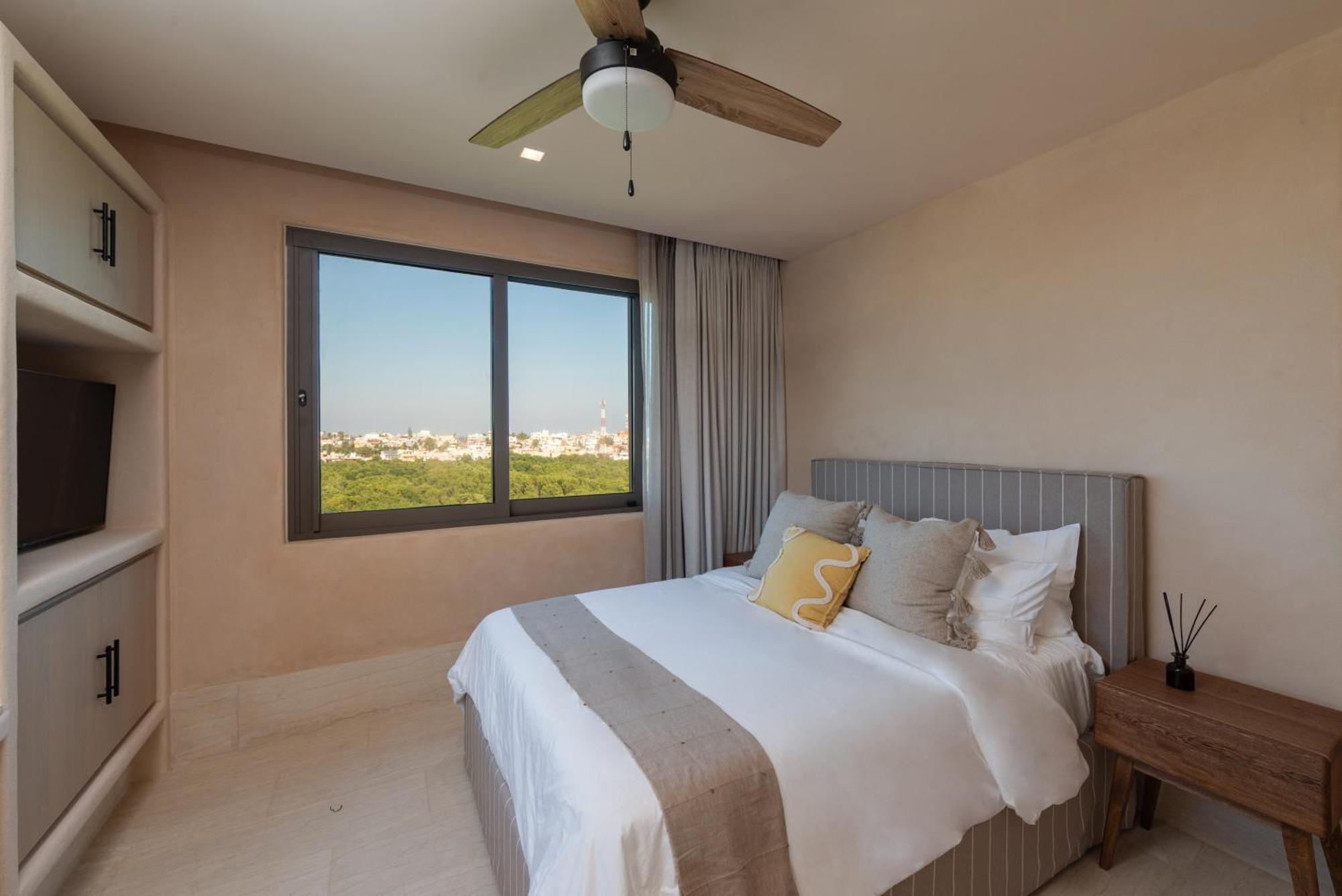 Artila Condos, Apartment