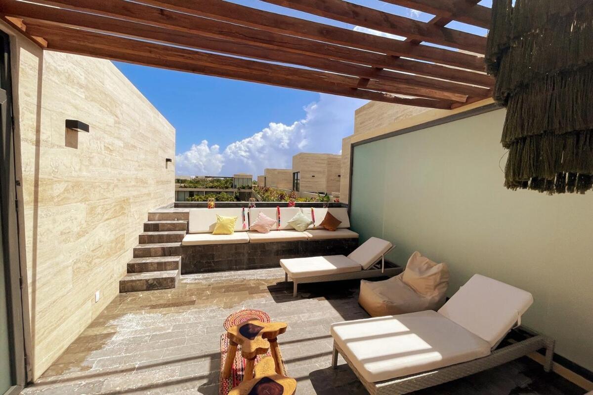 Luxury Penthouse With Rooftop And Private Sky-pool Holiday home *