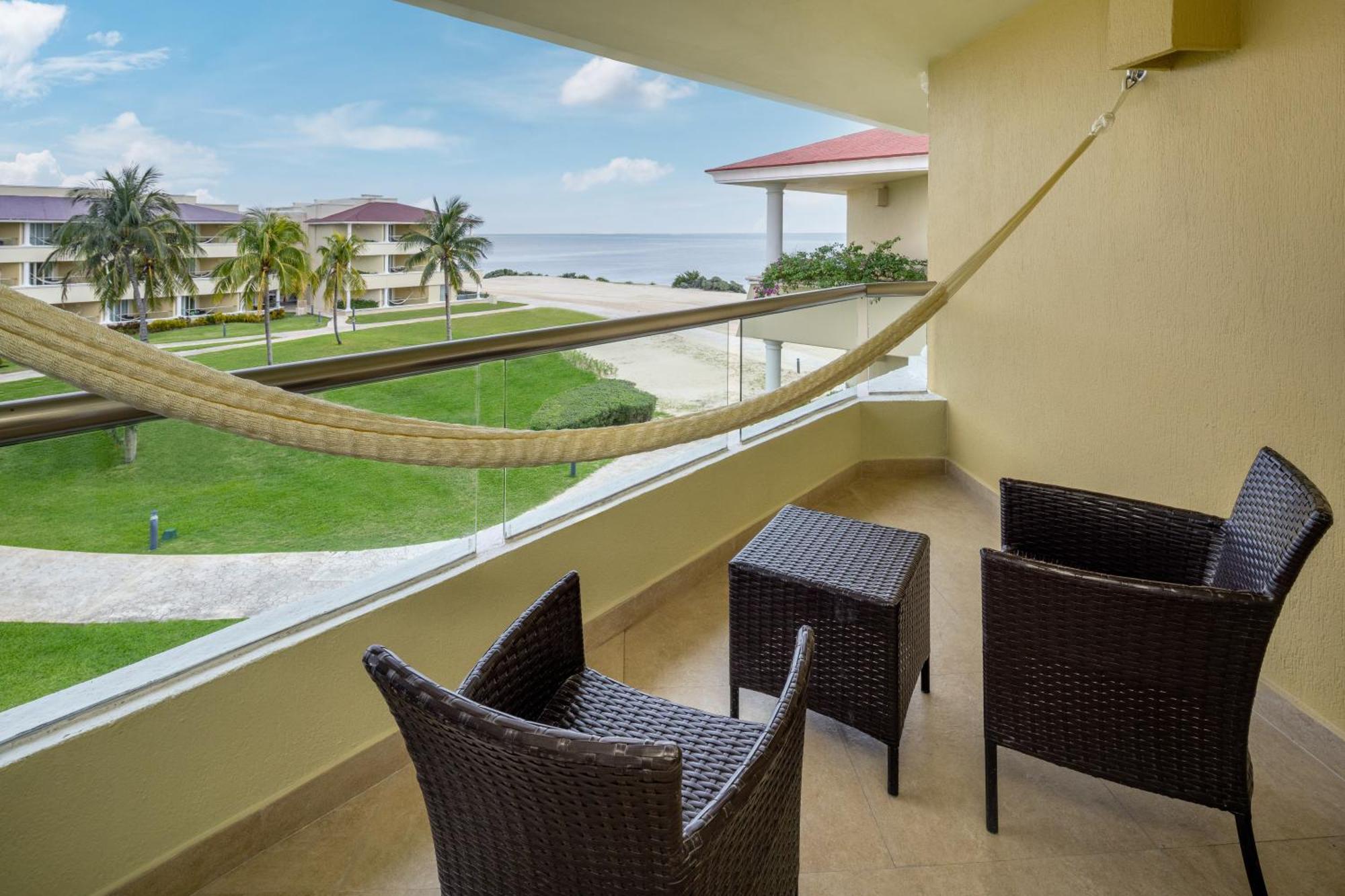 Moon Palace Resort