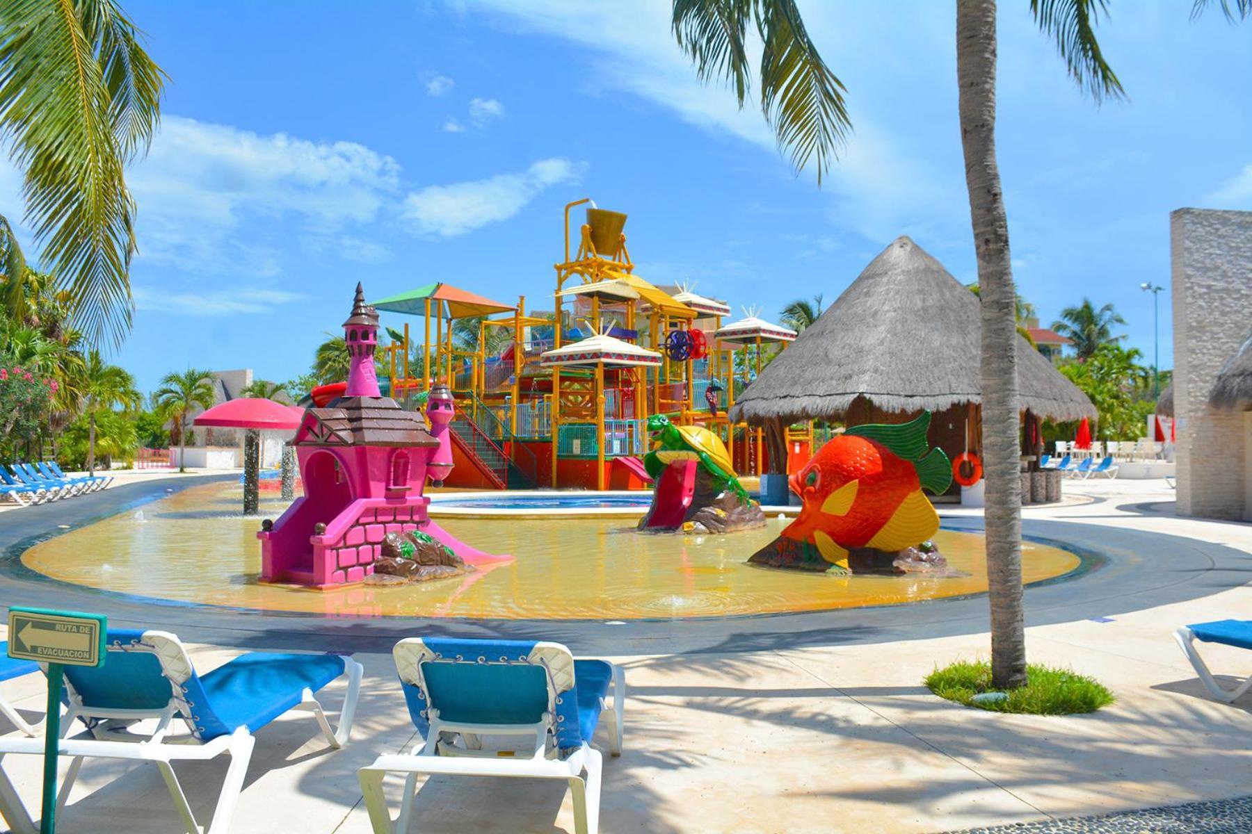 Resort Ritmo & Water Park Cancun