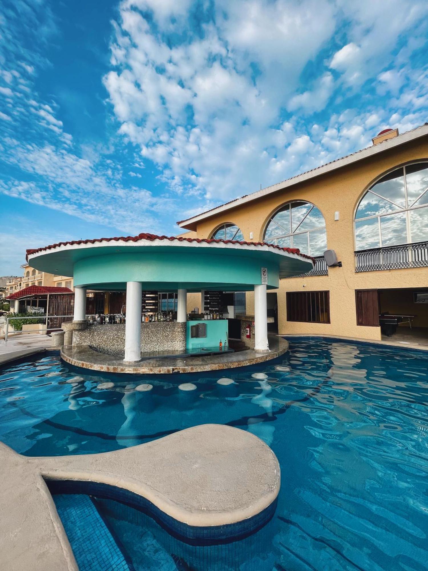 Ritmo & Water Park 4*