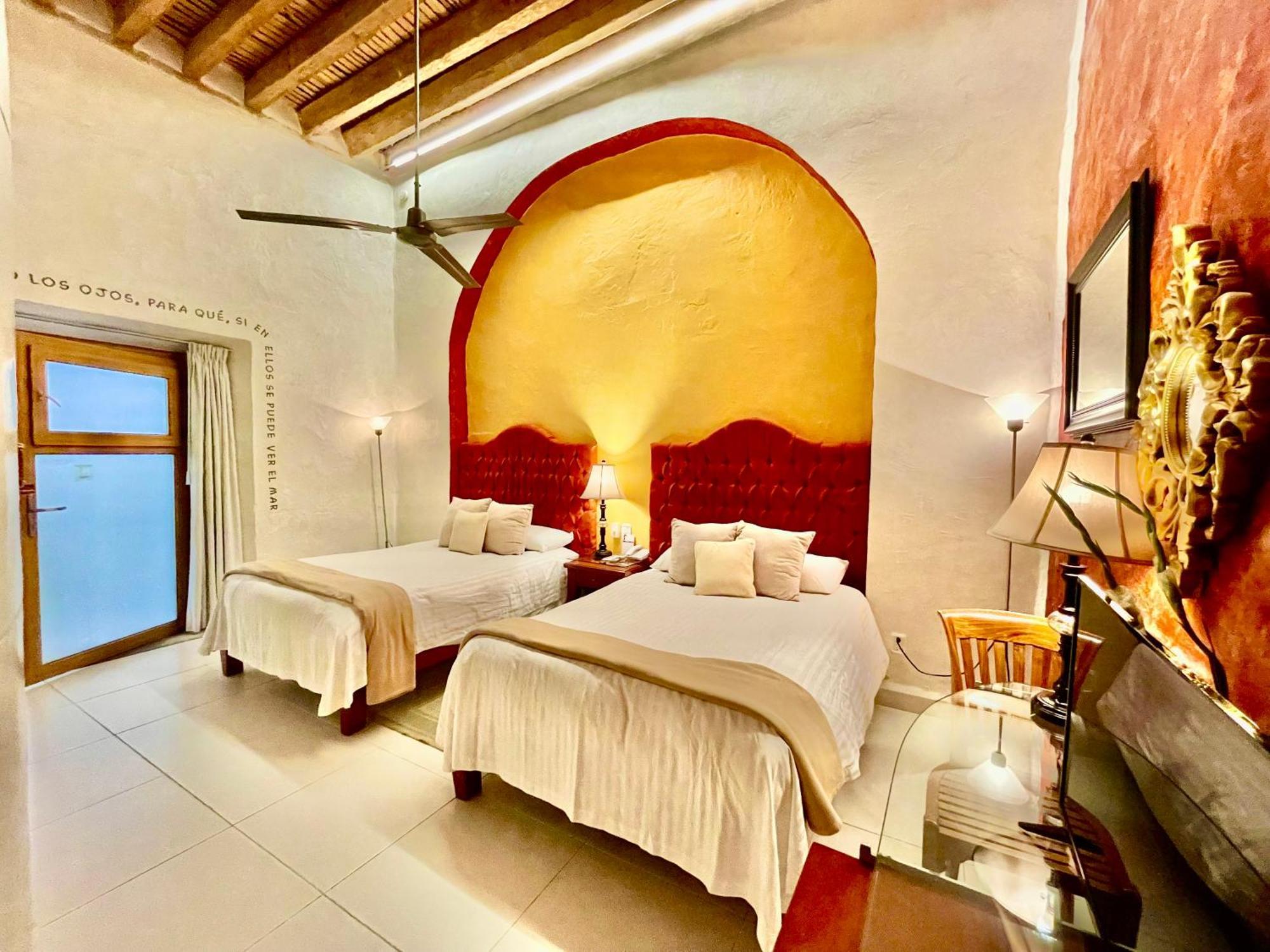 El Sueno & Hotel