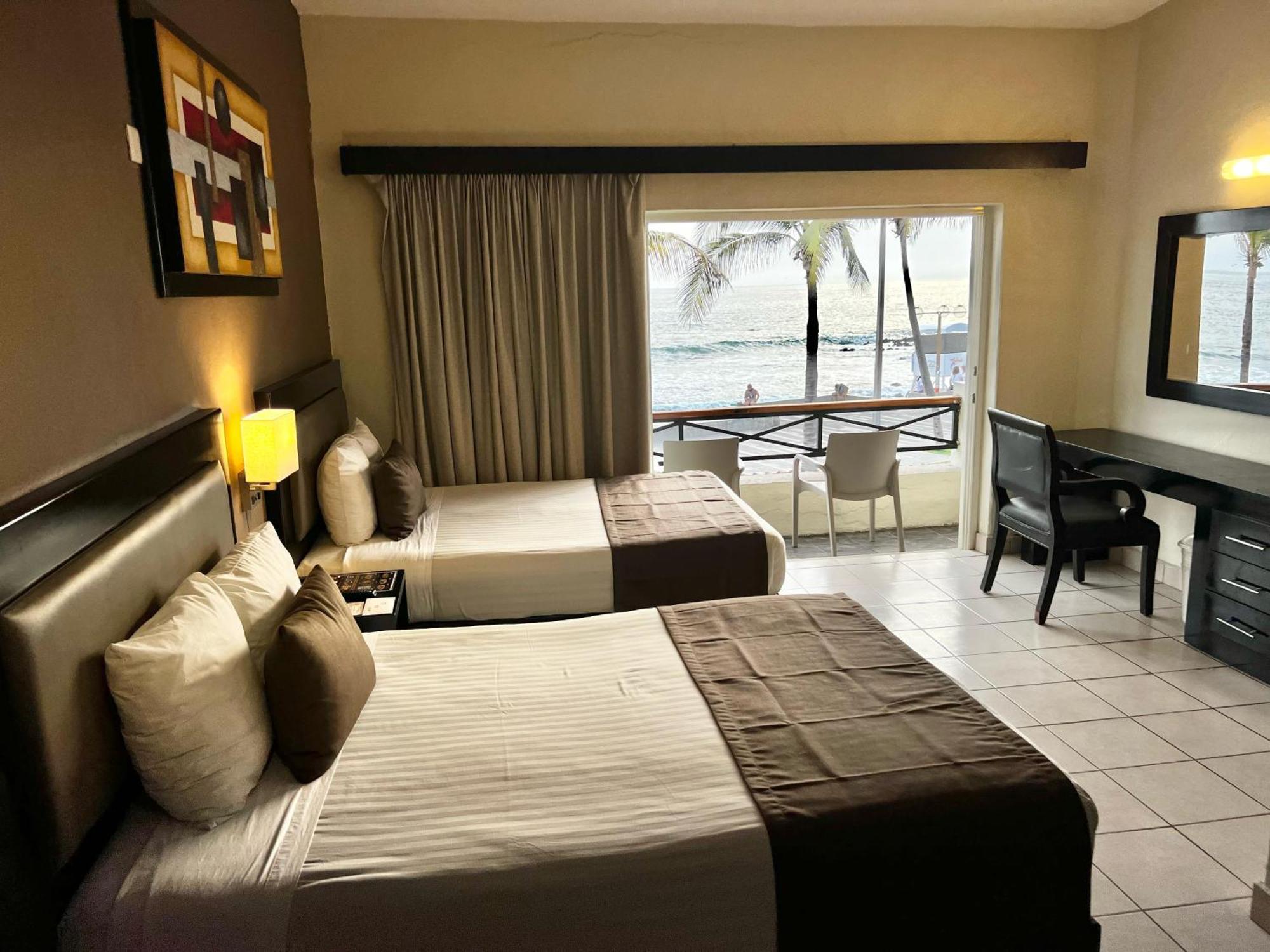 La Siesta Malecon Hotel 3*