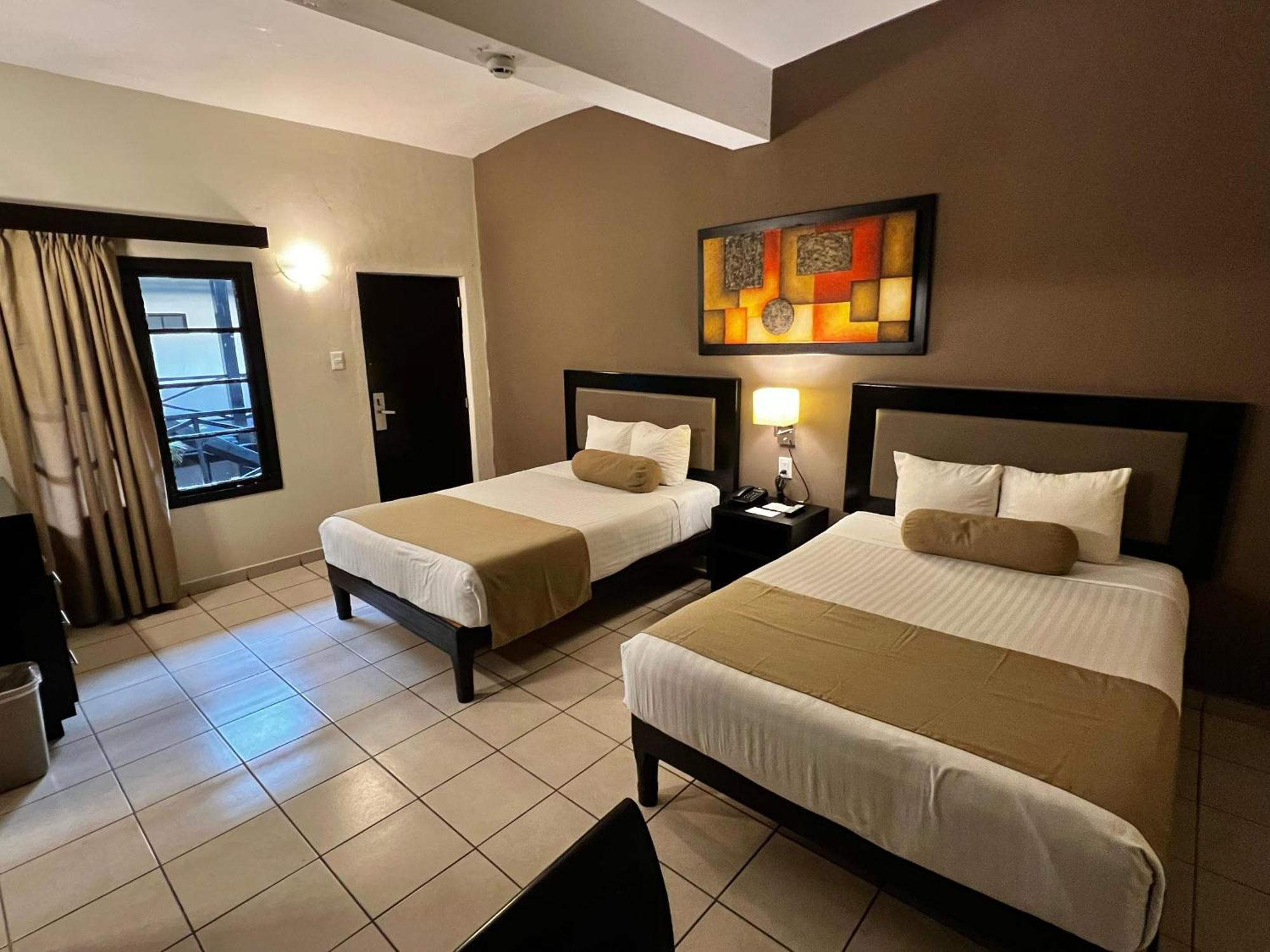 La Siesta Malecon Hotel Mazatlan