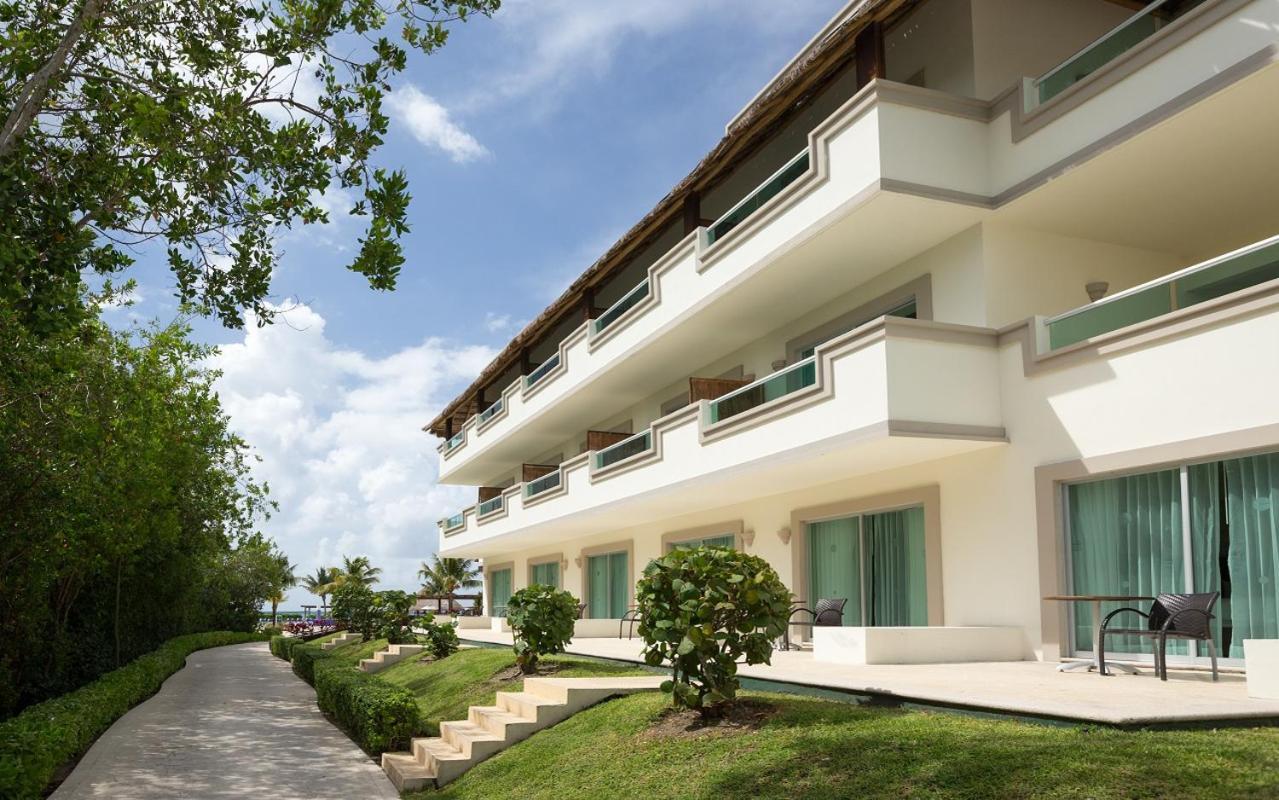 Bluebay Grand Esmeralda Resort 5*