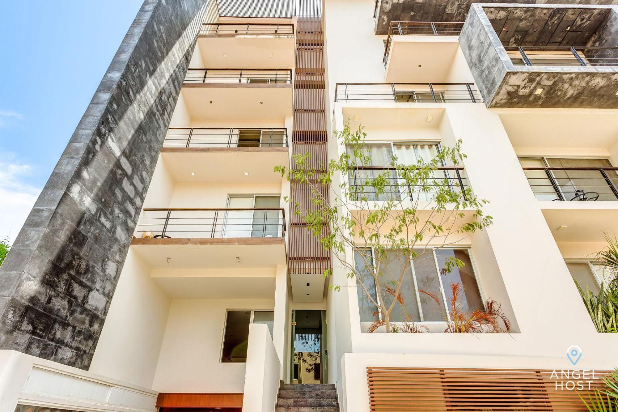 Jungle & Ocean View Condos, 2 Shared Pools & Rooftop *