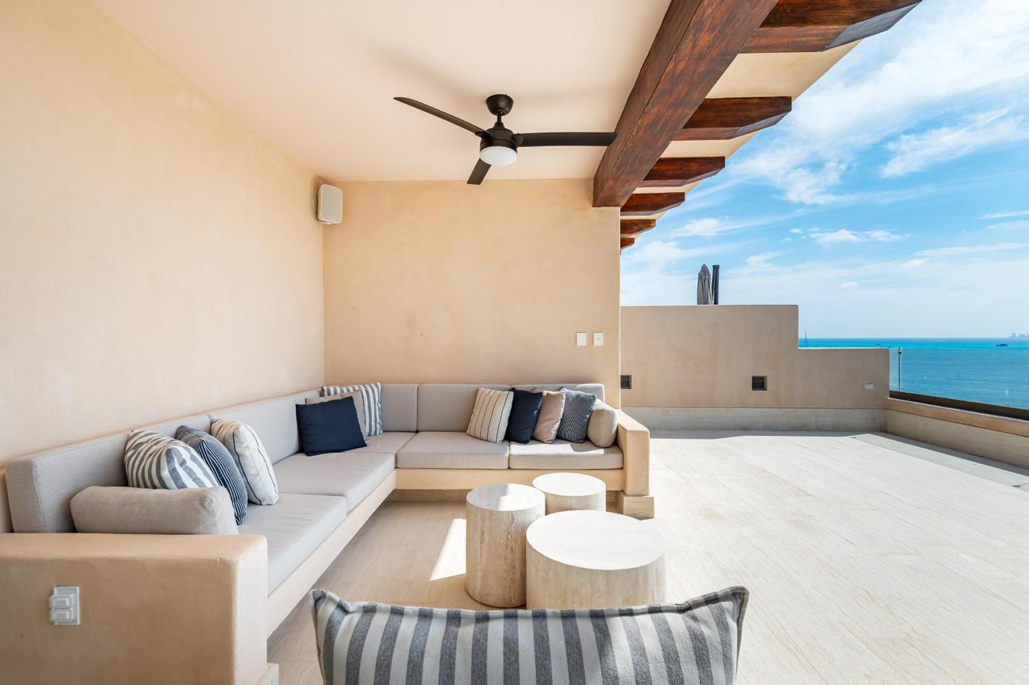 Artila Condos, Isla Mujeres