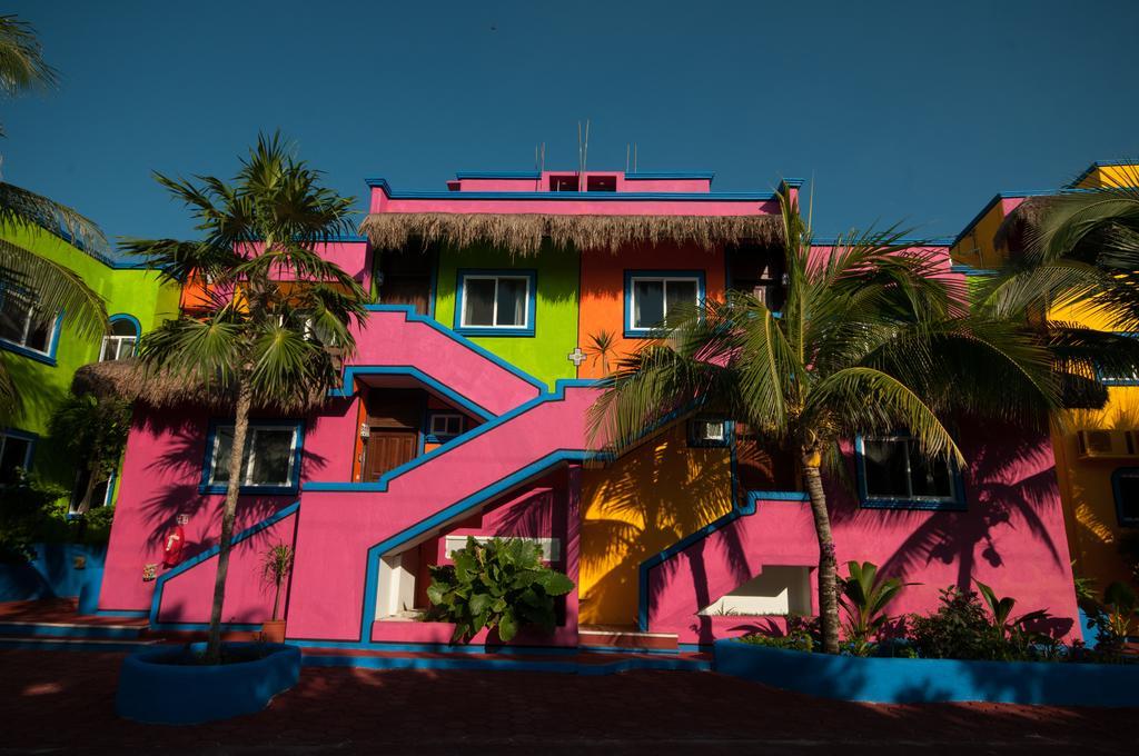 Del Sol Beachfront Hotel 2*