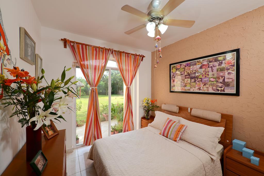 Bed & Breakfast Mom's House Puerto Aventuras