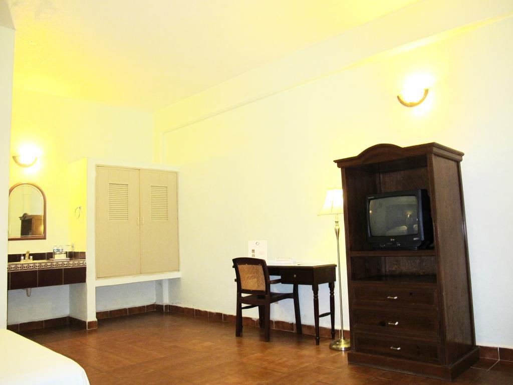 Hotel Marlon Heroes Chetumal