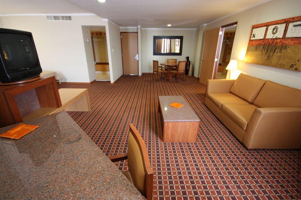 Mirabel Hotel 4*