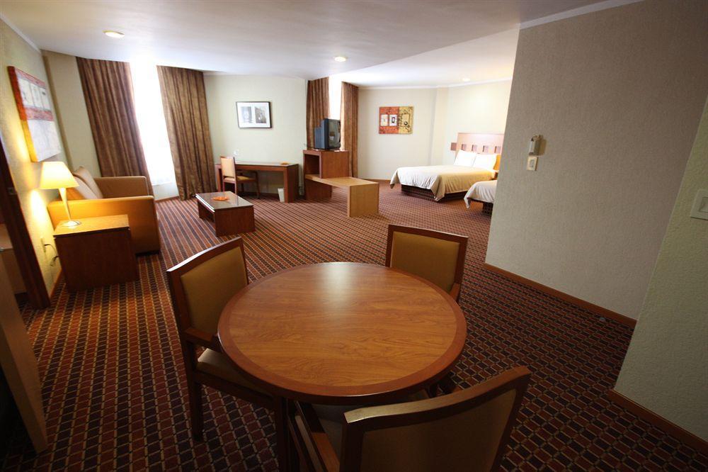 Mirabel Hotel