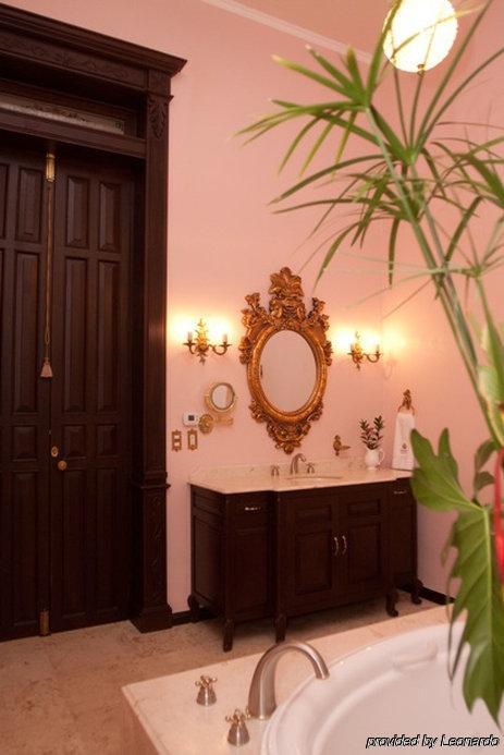 Casa Azul Monumento Historico Hotel