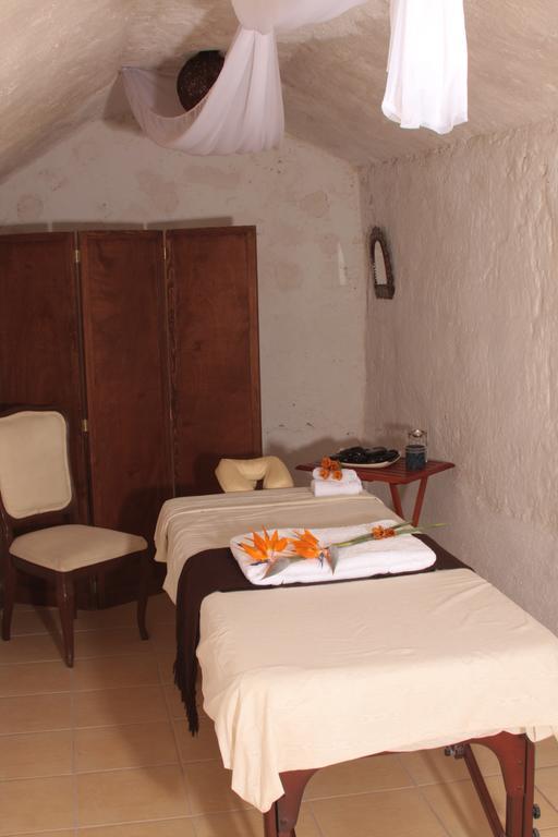Del Villar Hotel