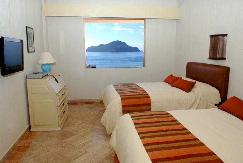 Luna Palace 4*