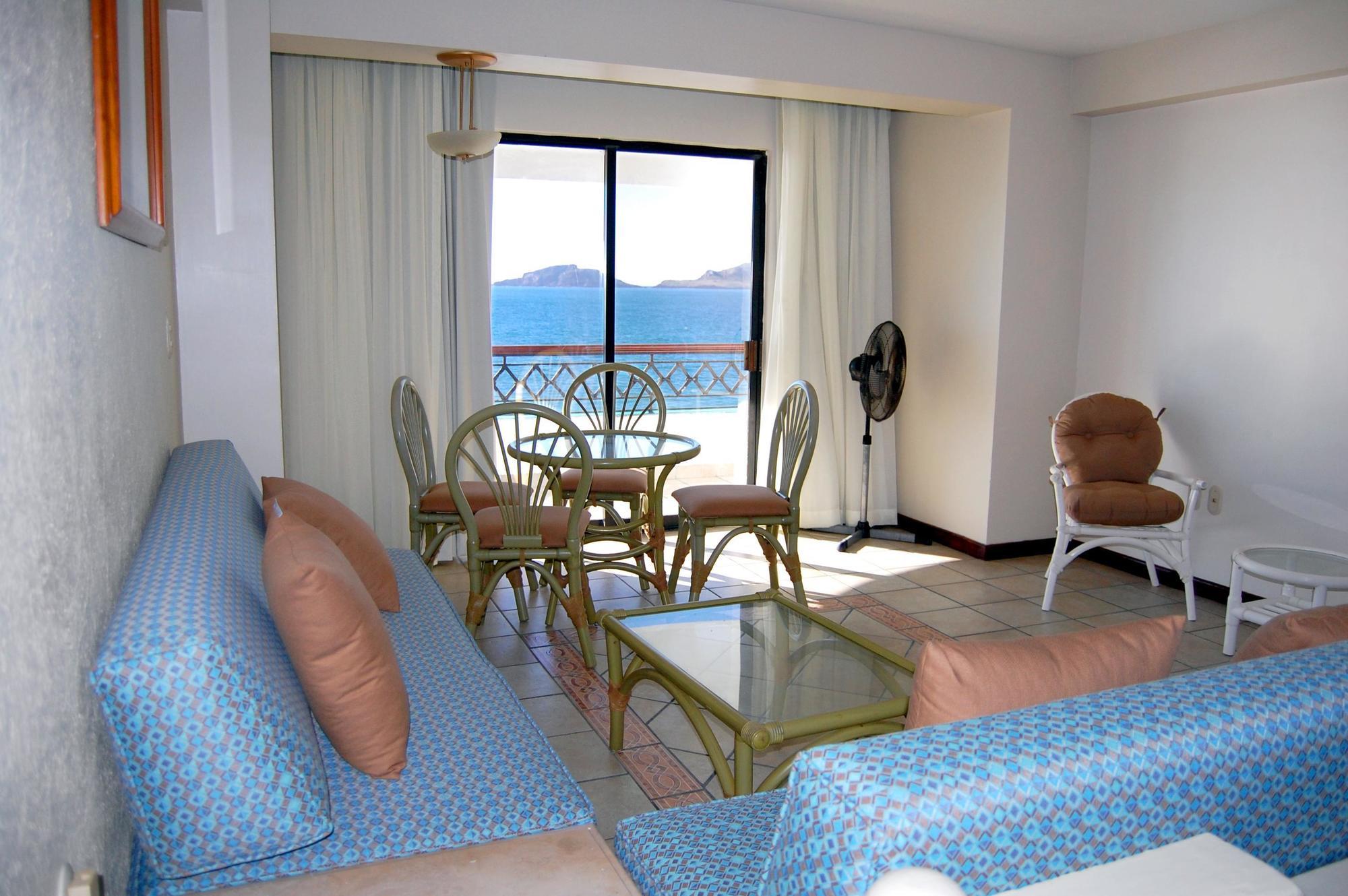 Hotel Playa Marina