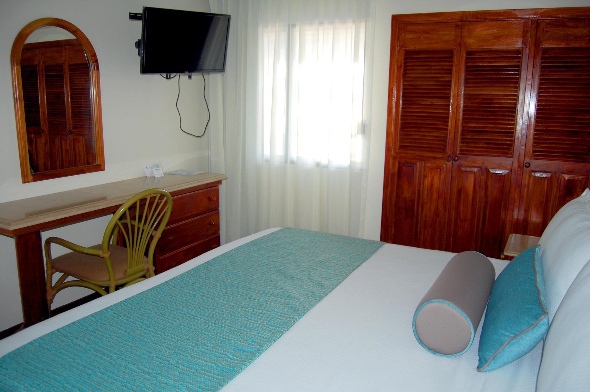 Playa Marina Hotel