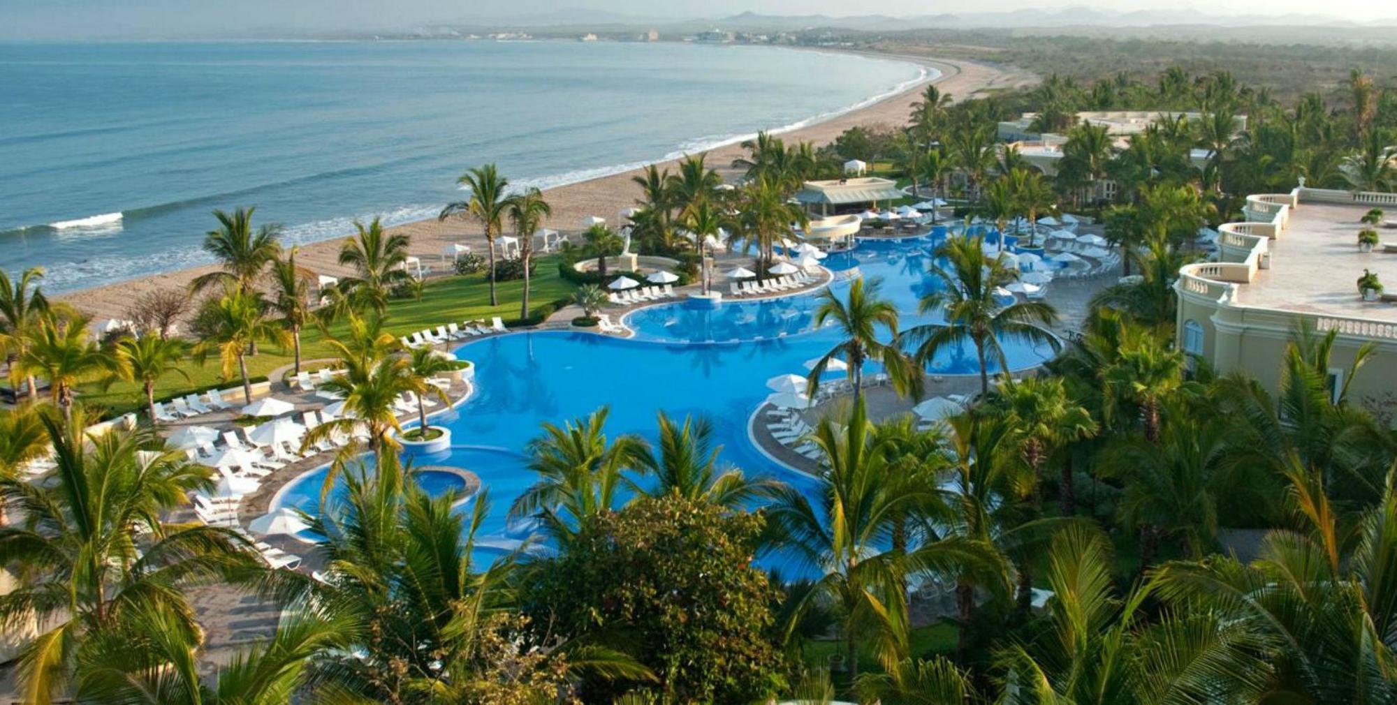 Pueblo Bonito Emerald Bay &
